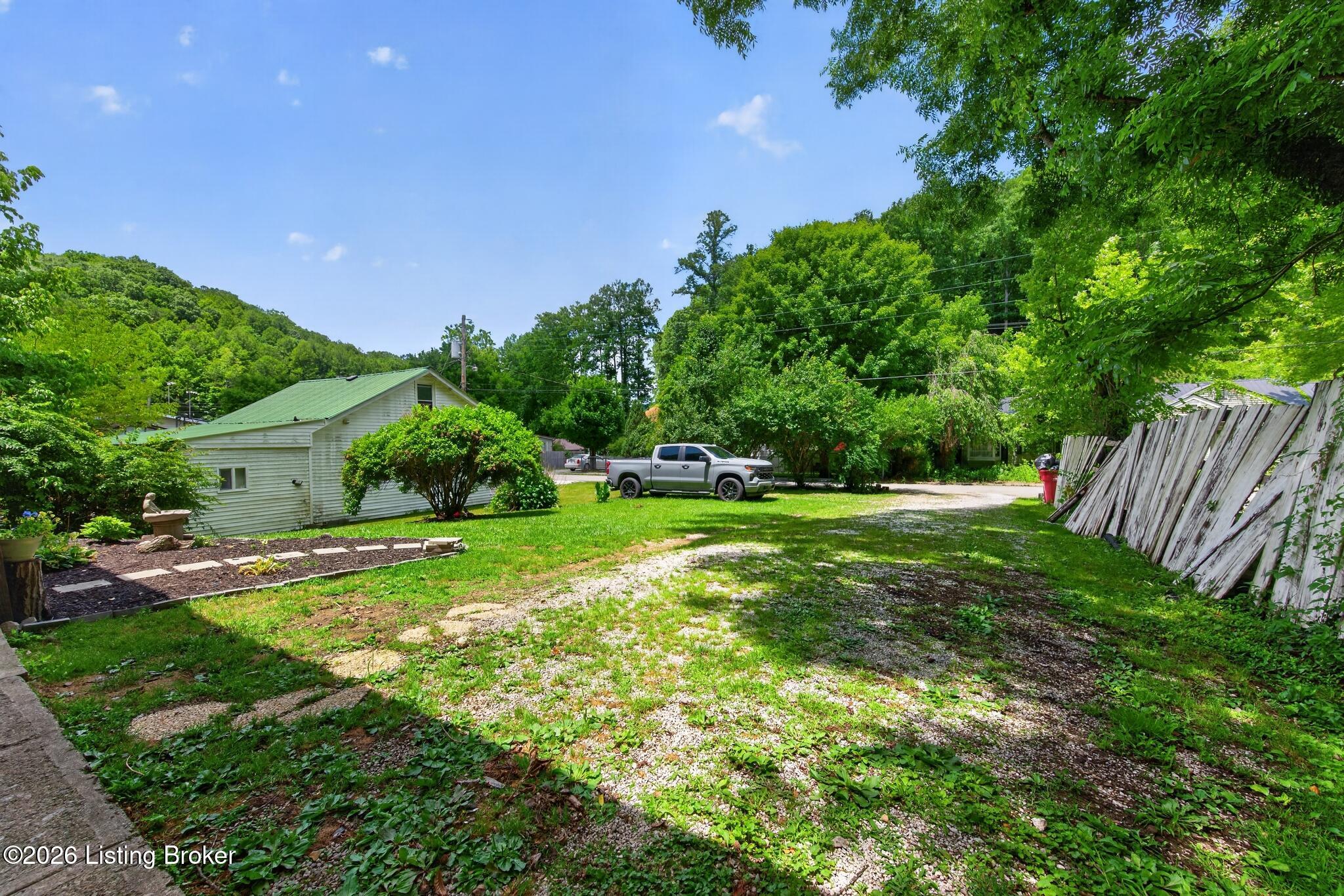 115 Ccc Bottom Rd Property Photo 3