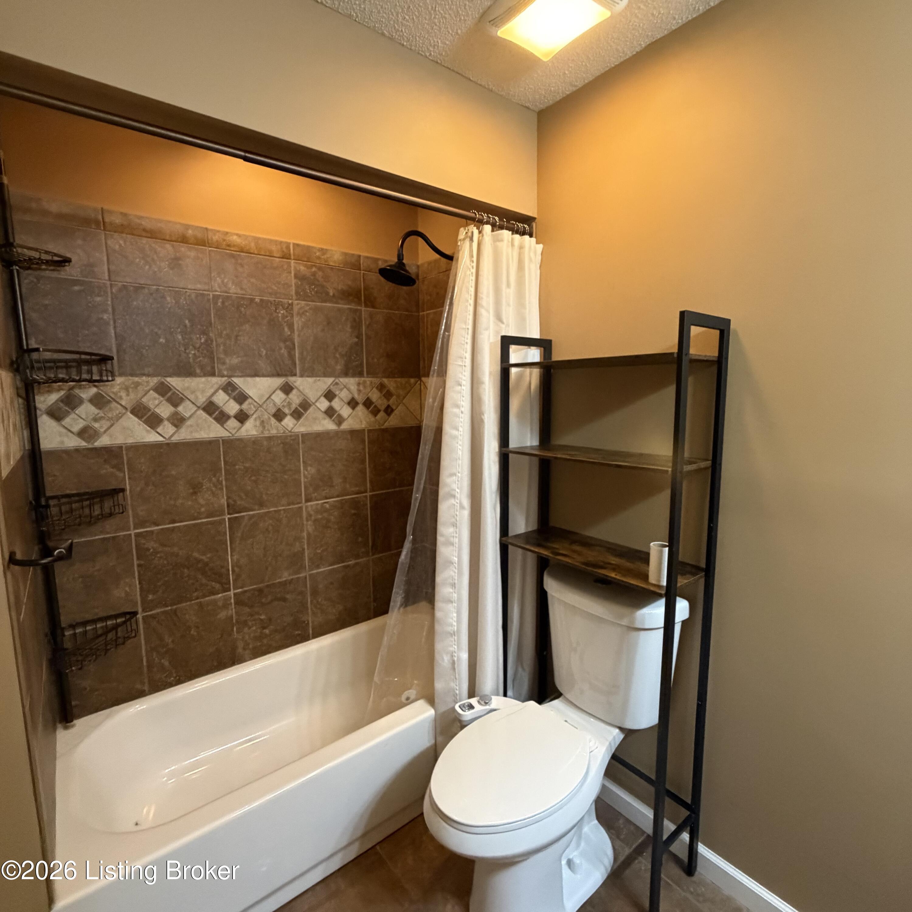 904 Tyler Cir Property Photo 24