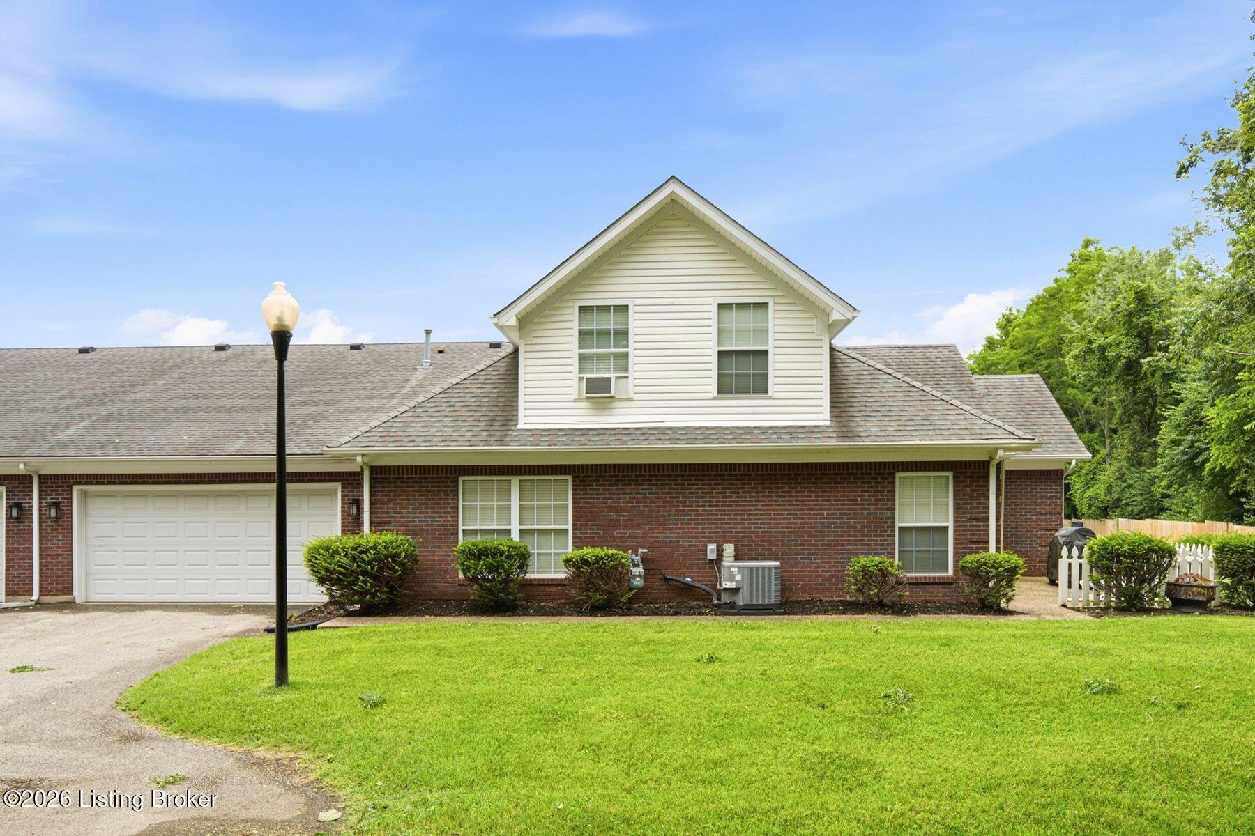 6100 Apple Creek Rd Property Photo 1