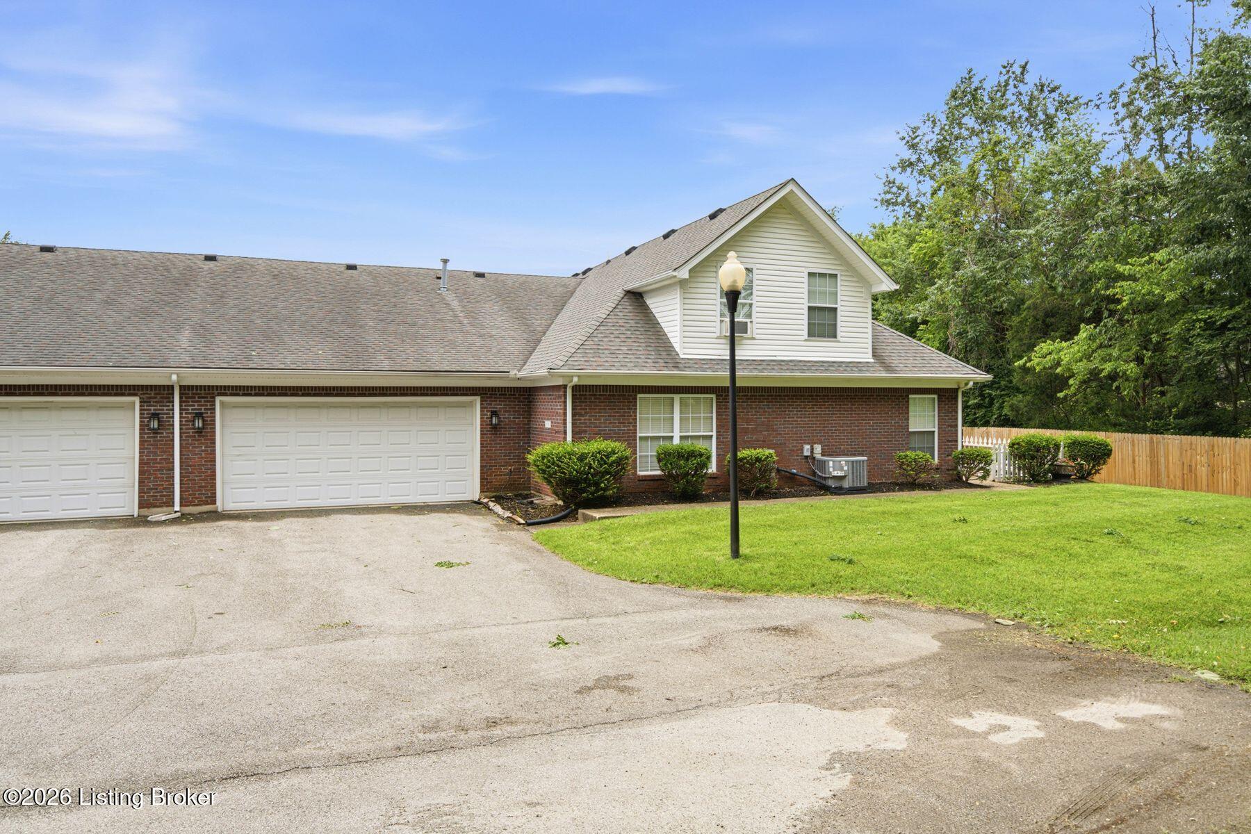 6100 Apple Creek Rd Property Photo 4