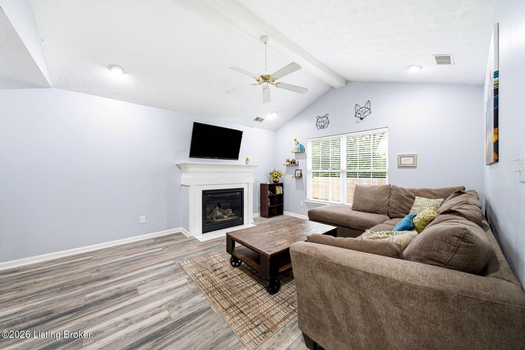 6100 Apple Creek Rd Property Photo 10