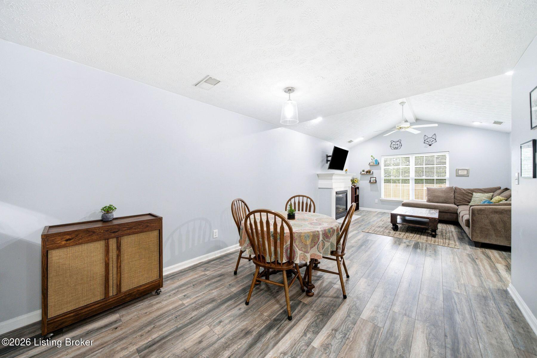 6100 Apple Creek Rd Property Photo 13