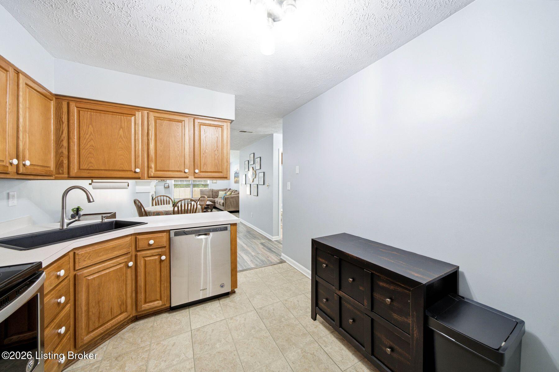 6100 Apple Creek Rd Property Photo 17