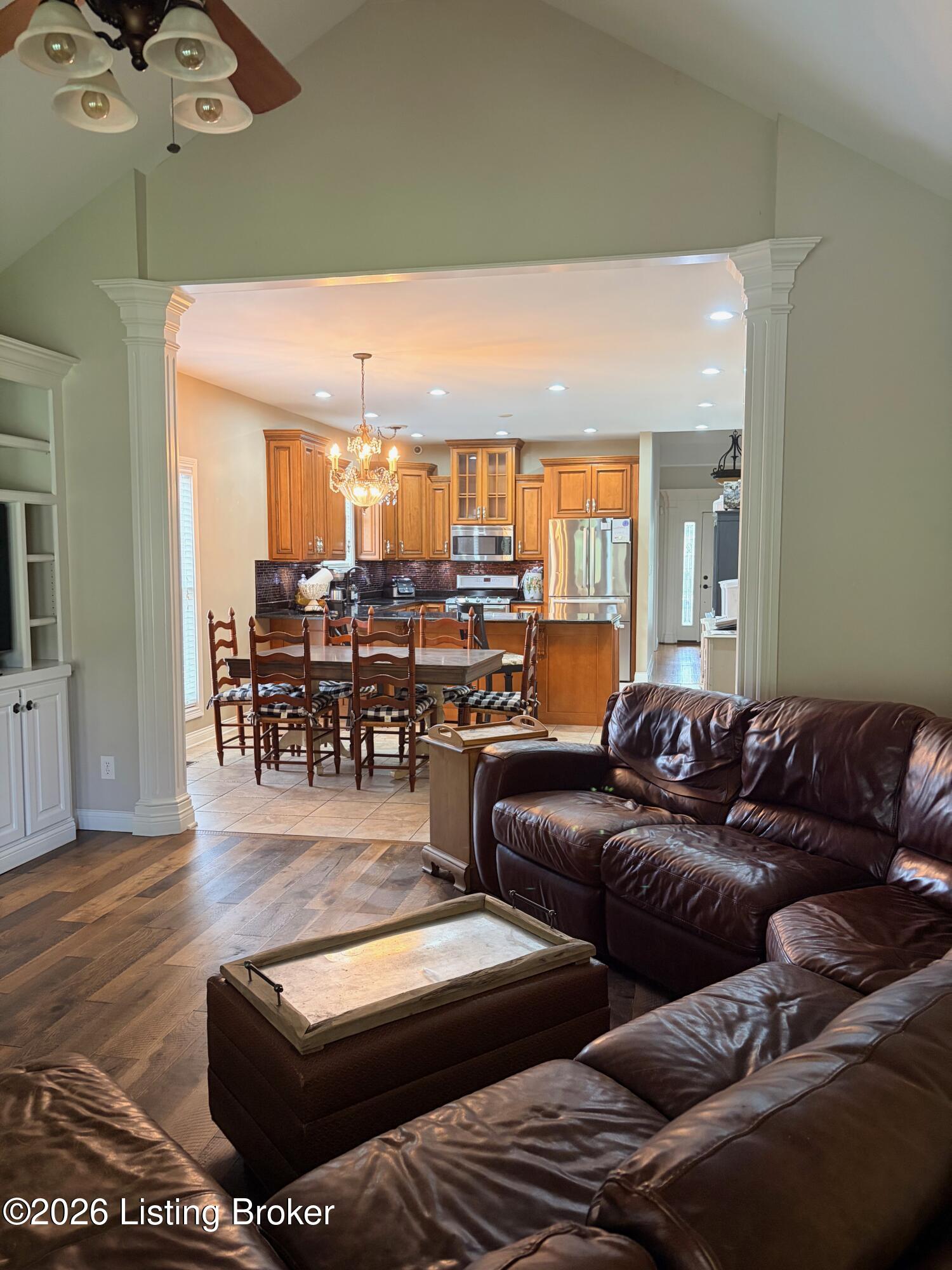 1004 Artisan Pkwy Property Photo 17