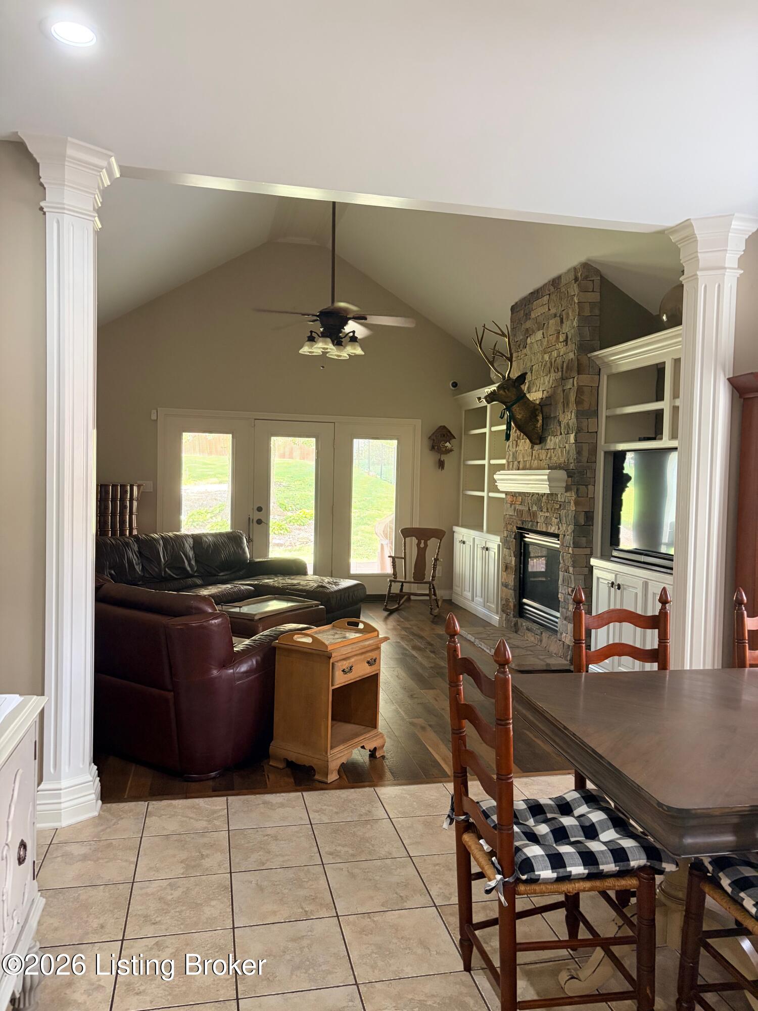 1004 Artisan Pkwy Property Photo 18