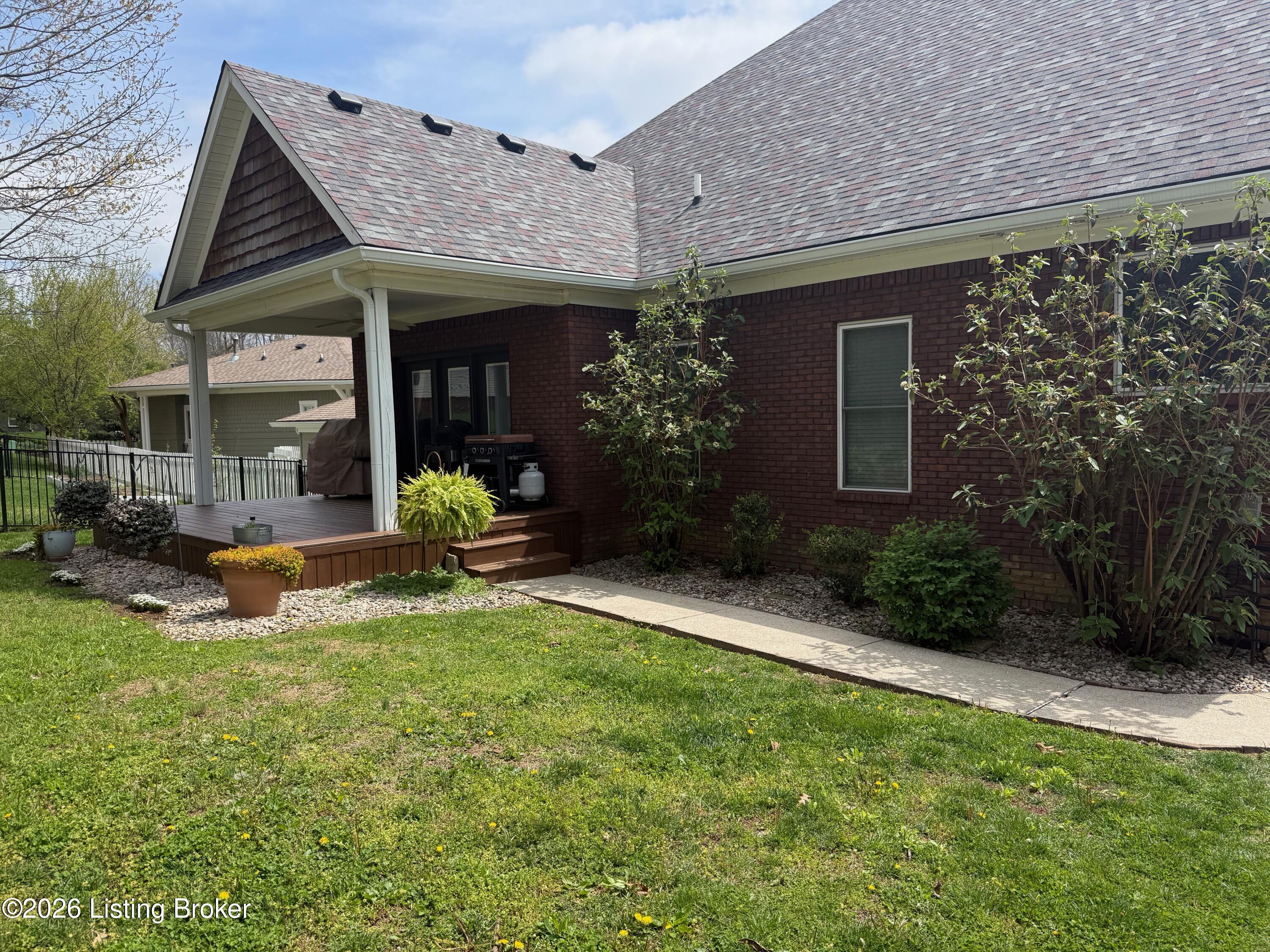 1004 Artisan Pkwy Property Photo 38