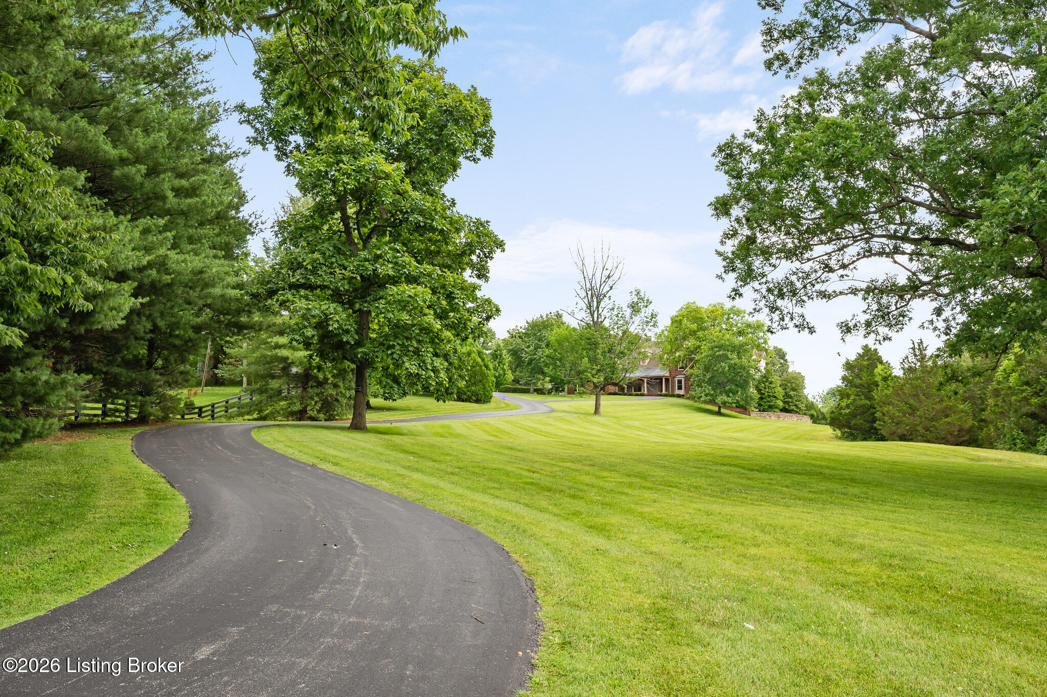 6711 Highway 329 Property Photo 4
