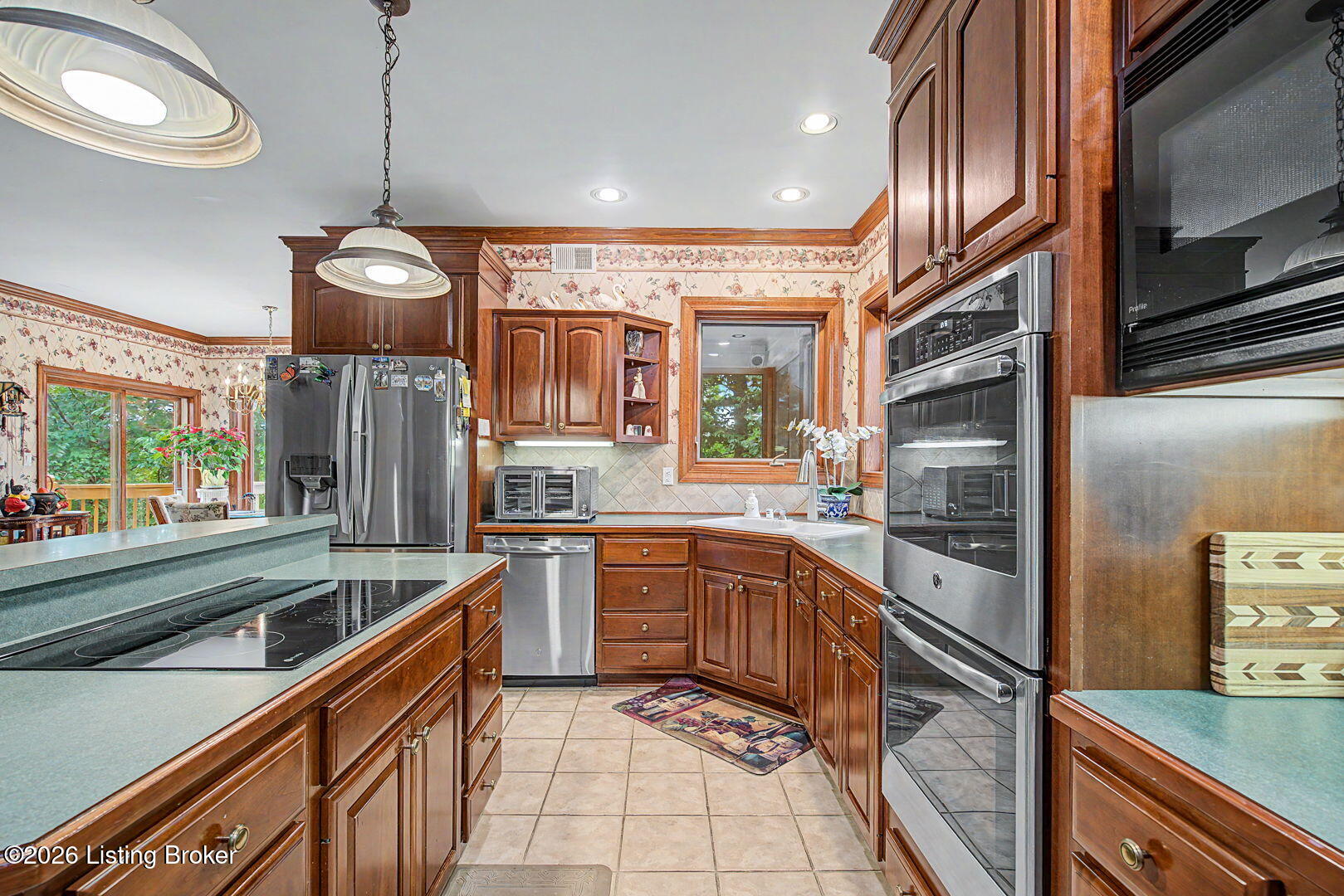 14713 Forest Creek Way Property Photo 15
