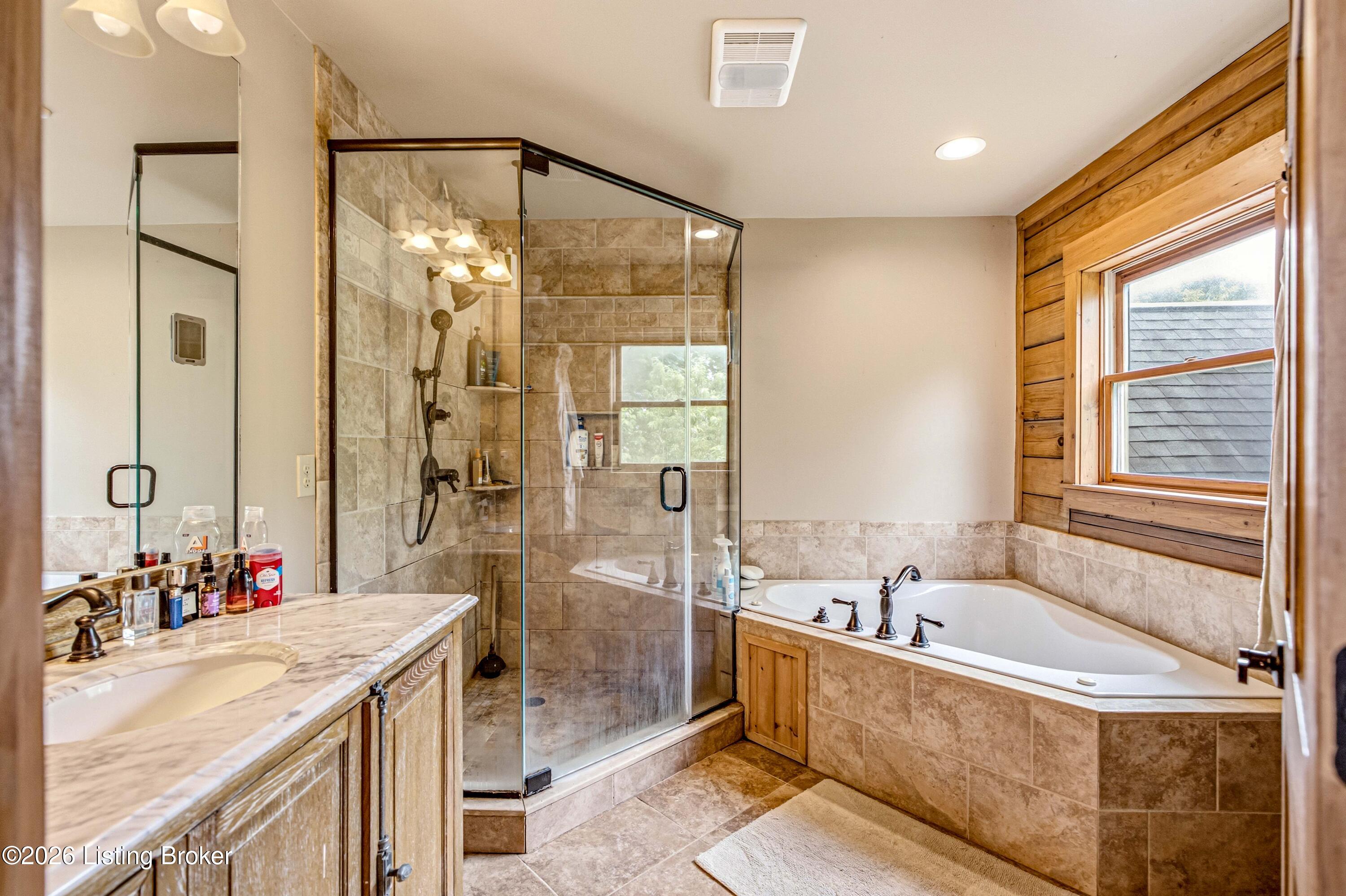 2376 Anderson Ln Property Photo 54