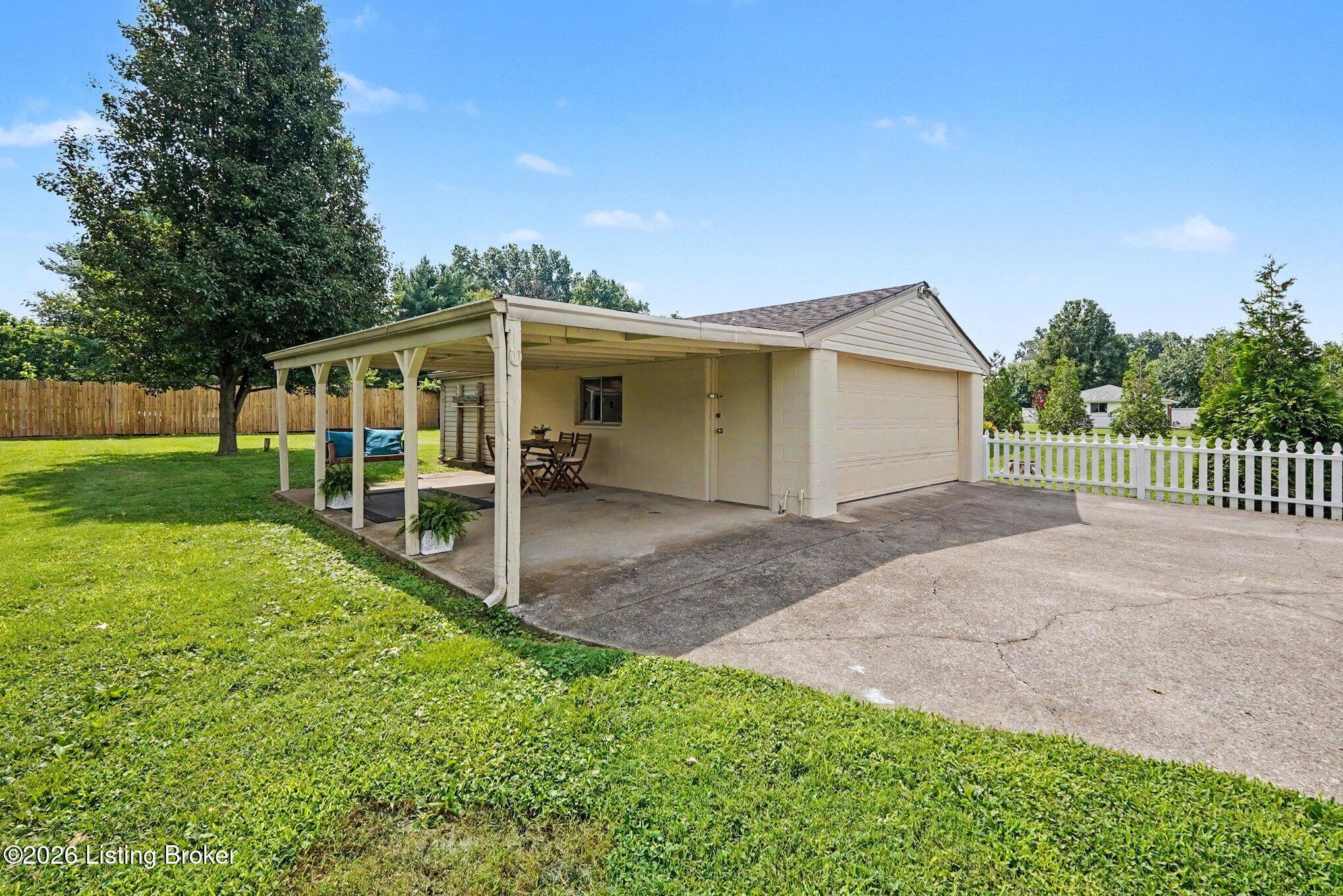 6101 Terry Rd Property Photo 22