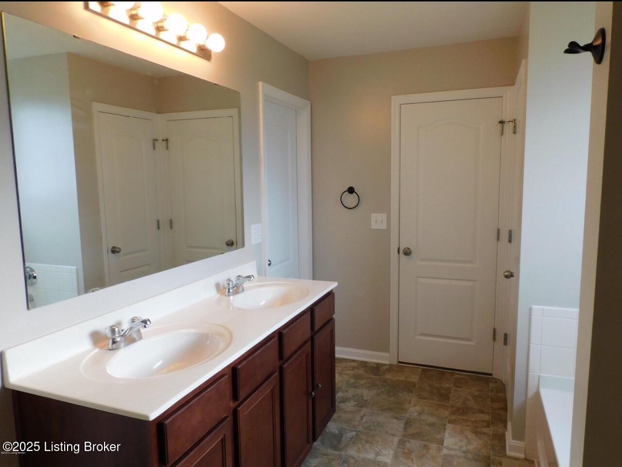146 Bald Eagles Cir Property Photo 10