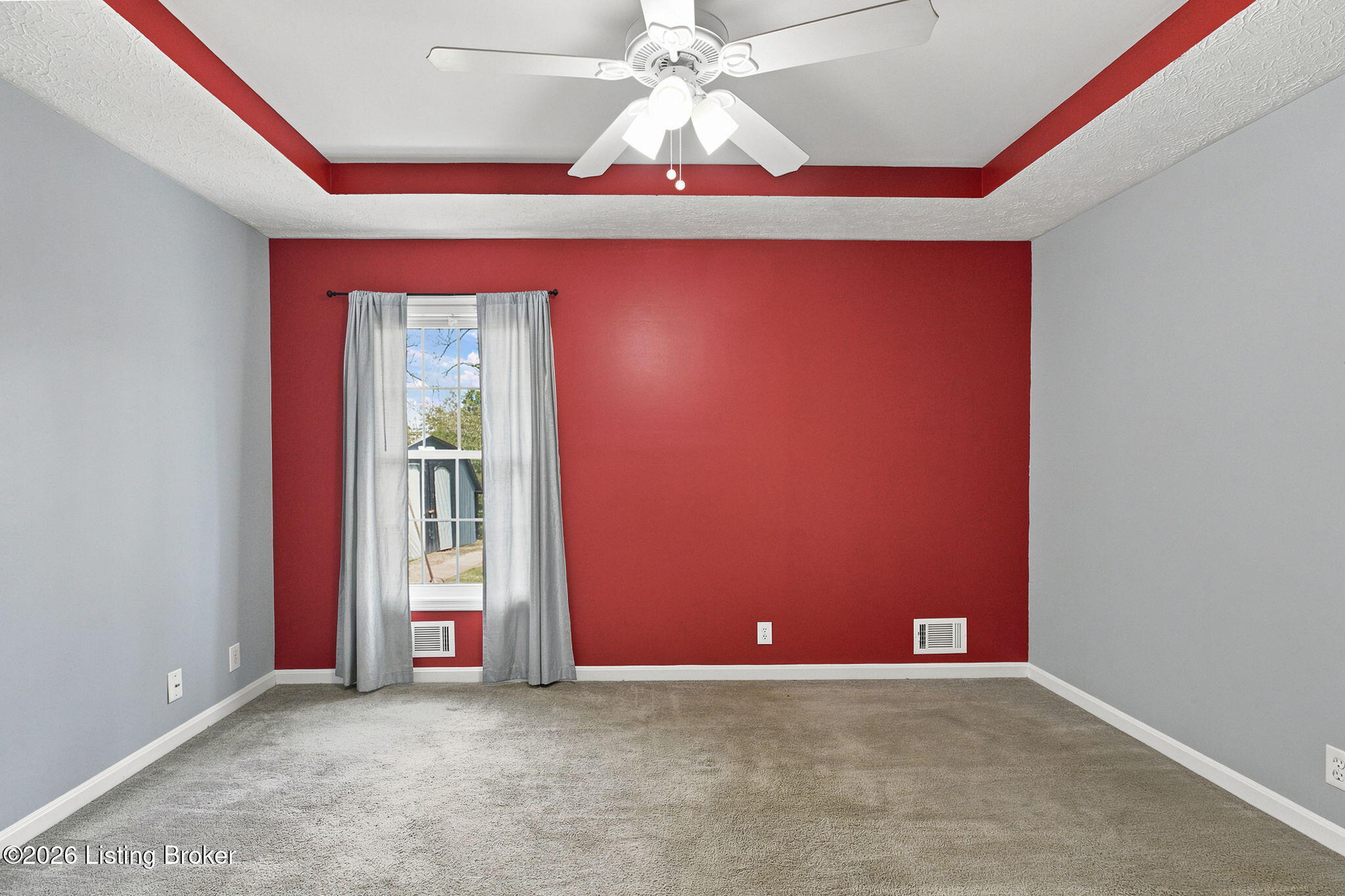 290 Tara Cir Property Photo 33