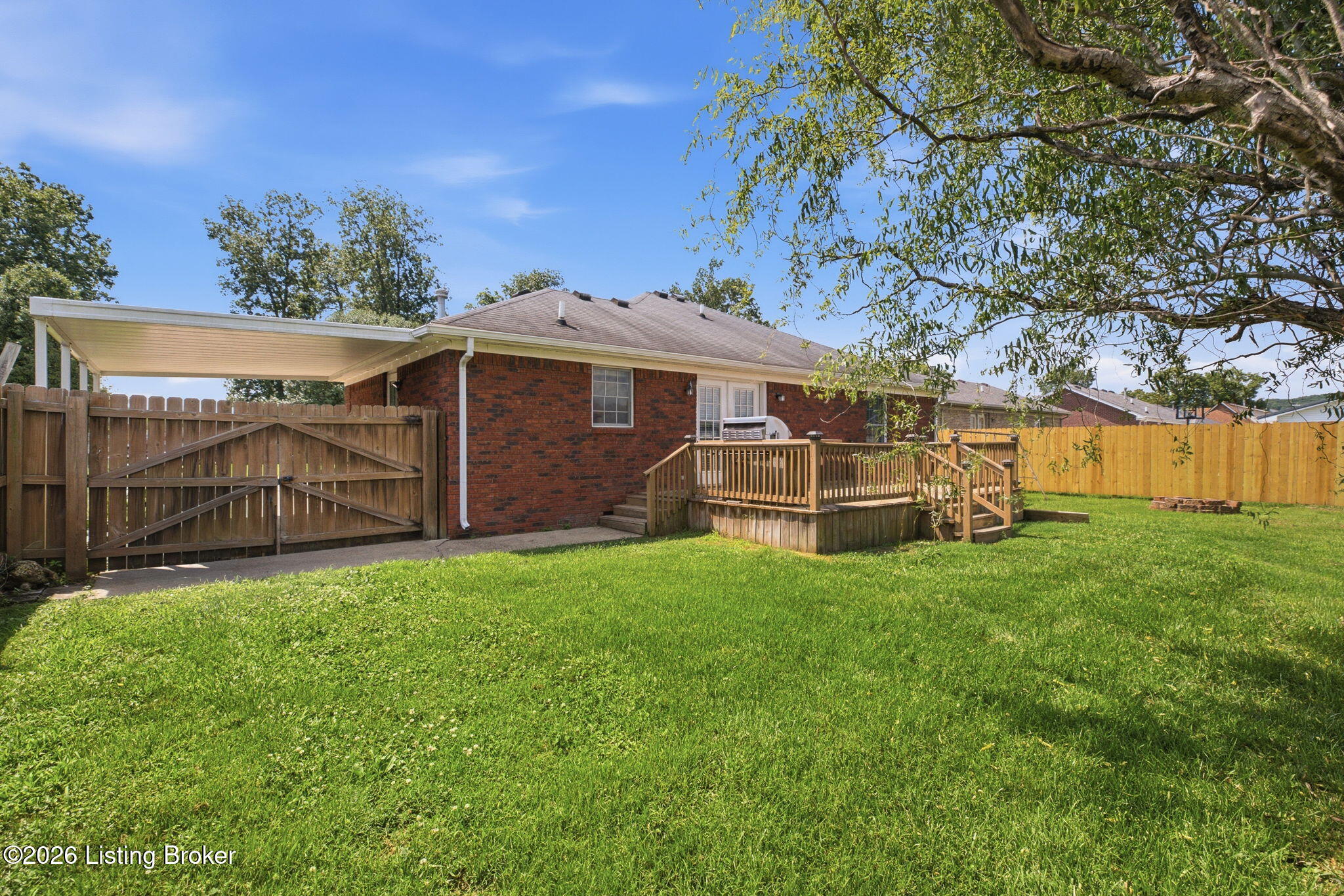 290 Tara Cir Property Photo 44