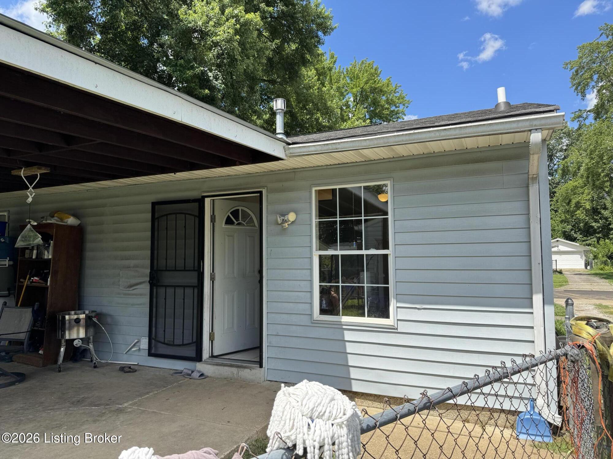 3202 Ainslie Way Property Photo 16