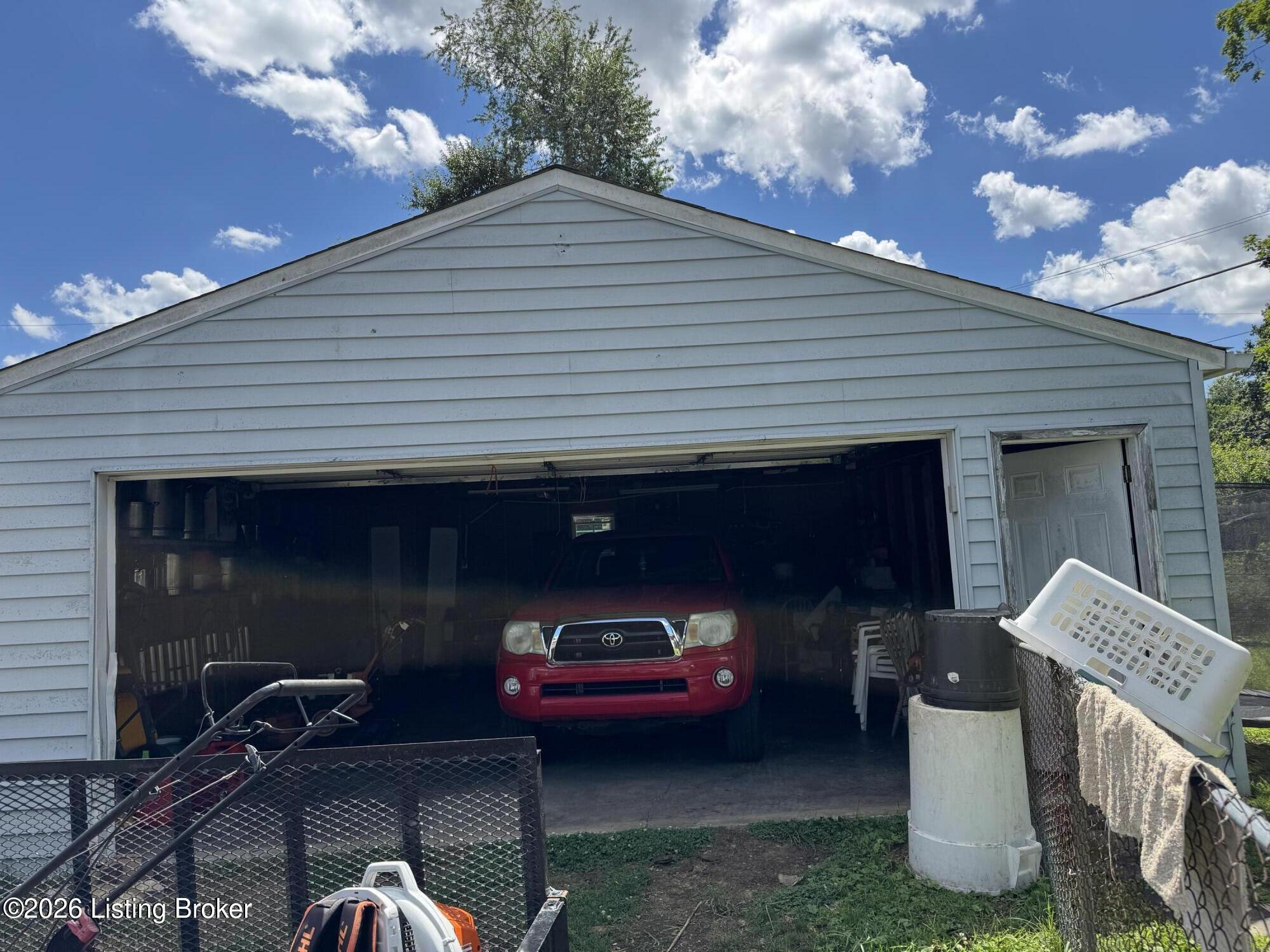 3202 Ainslie Way Property Photo 18