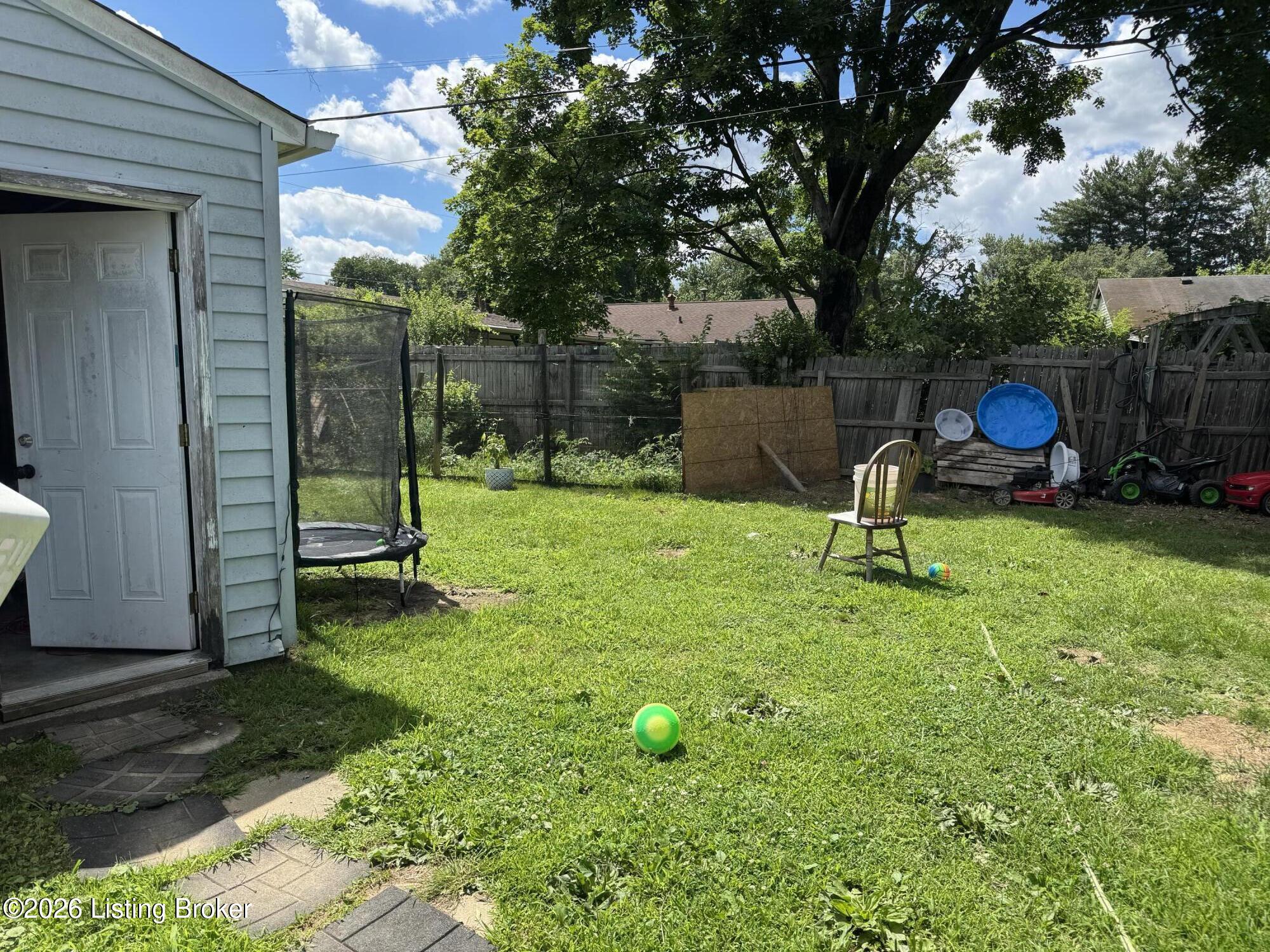 3202 Ainslie Way Property Photo 19
