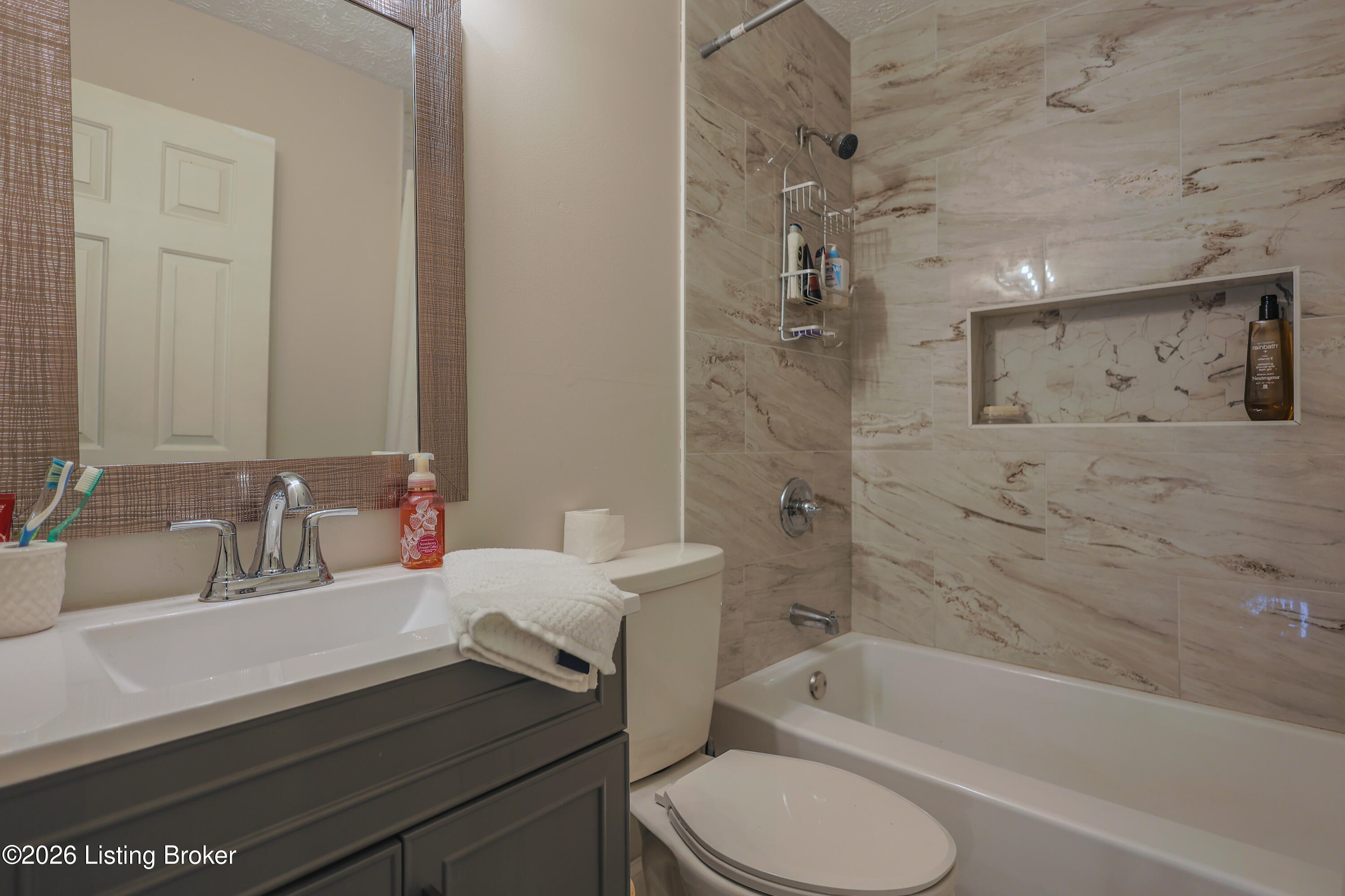 7101 Alma June Way Property Photo 18