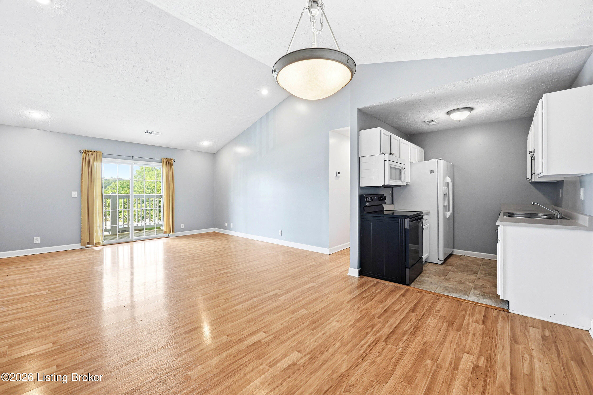 177 Central Blvd Property Photo 13