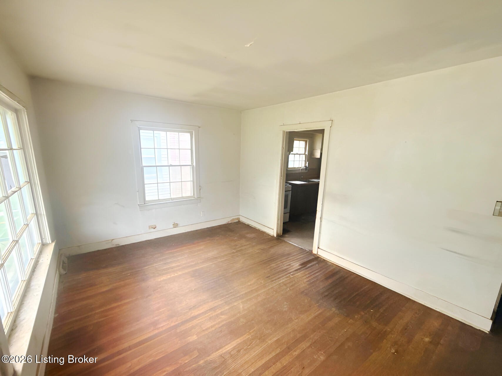 1421 Earl Ave Property Photo 8