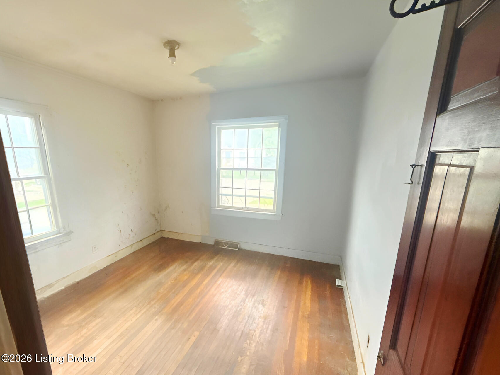 1421 Earl Ave Property Photo 13