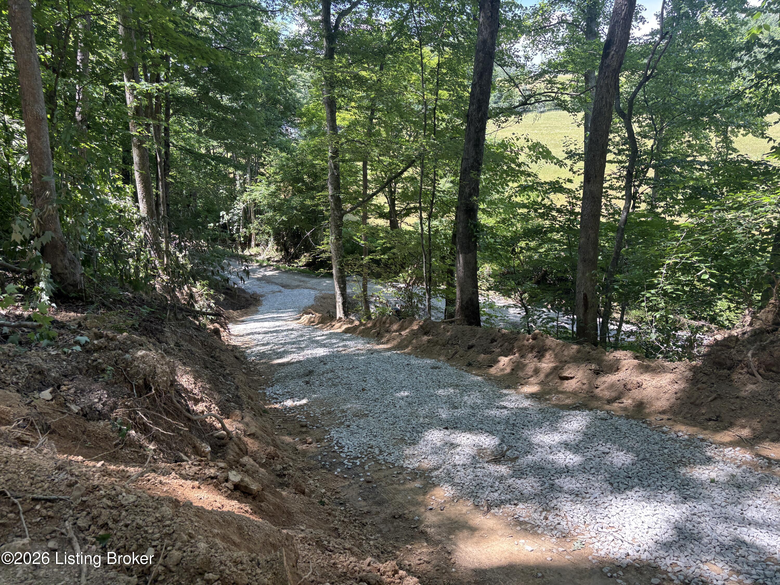 643 Pine Grove Rd