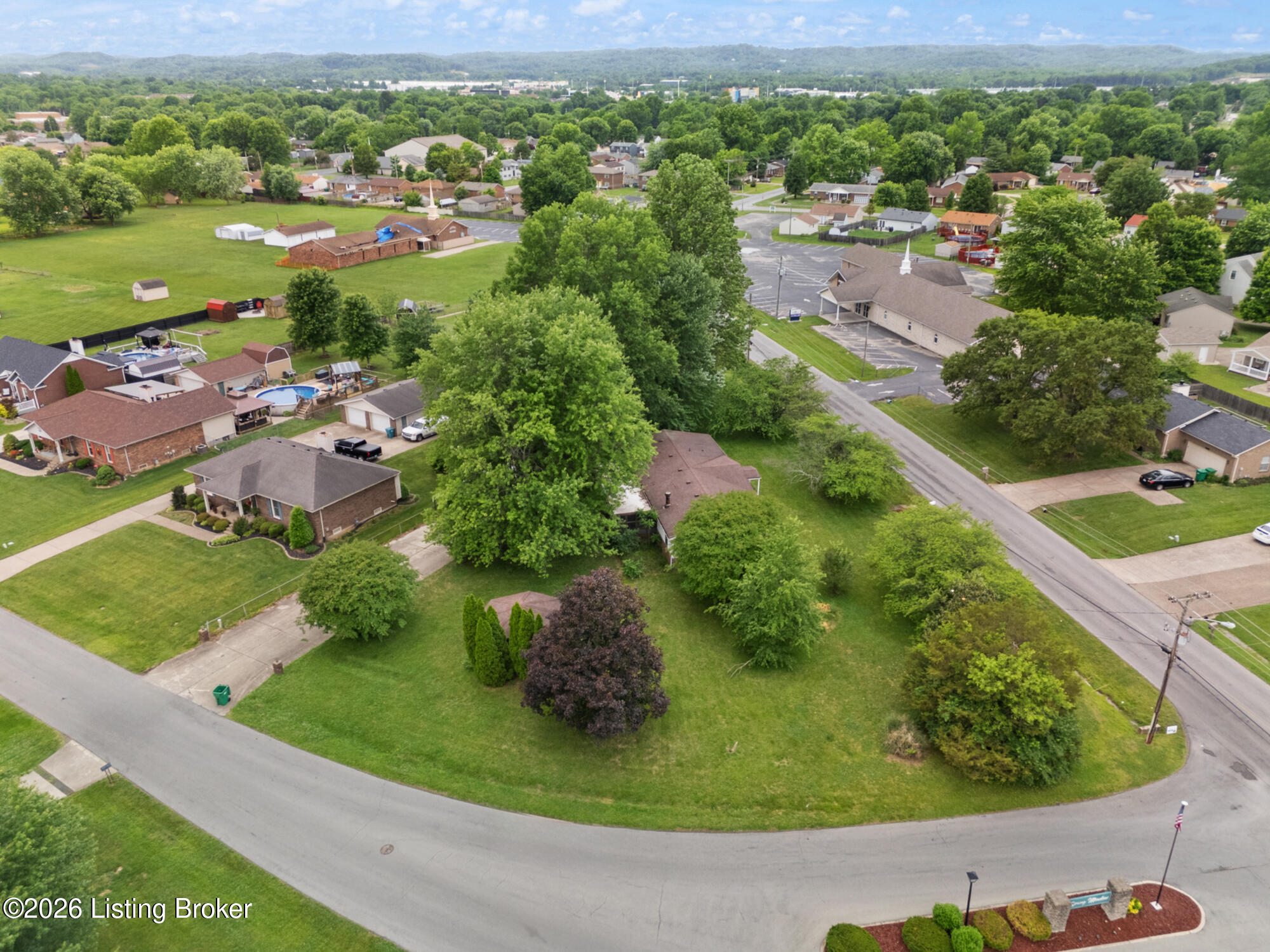 4604 Summitt Dr Property Photo 6