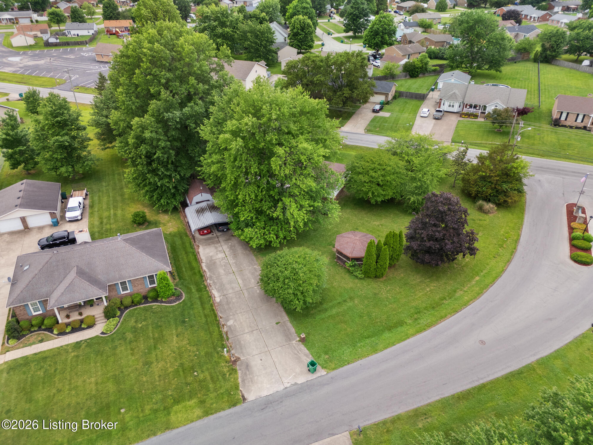4604 Summitt Dr Property Photo 7