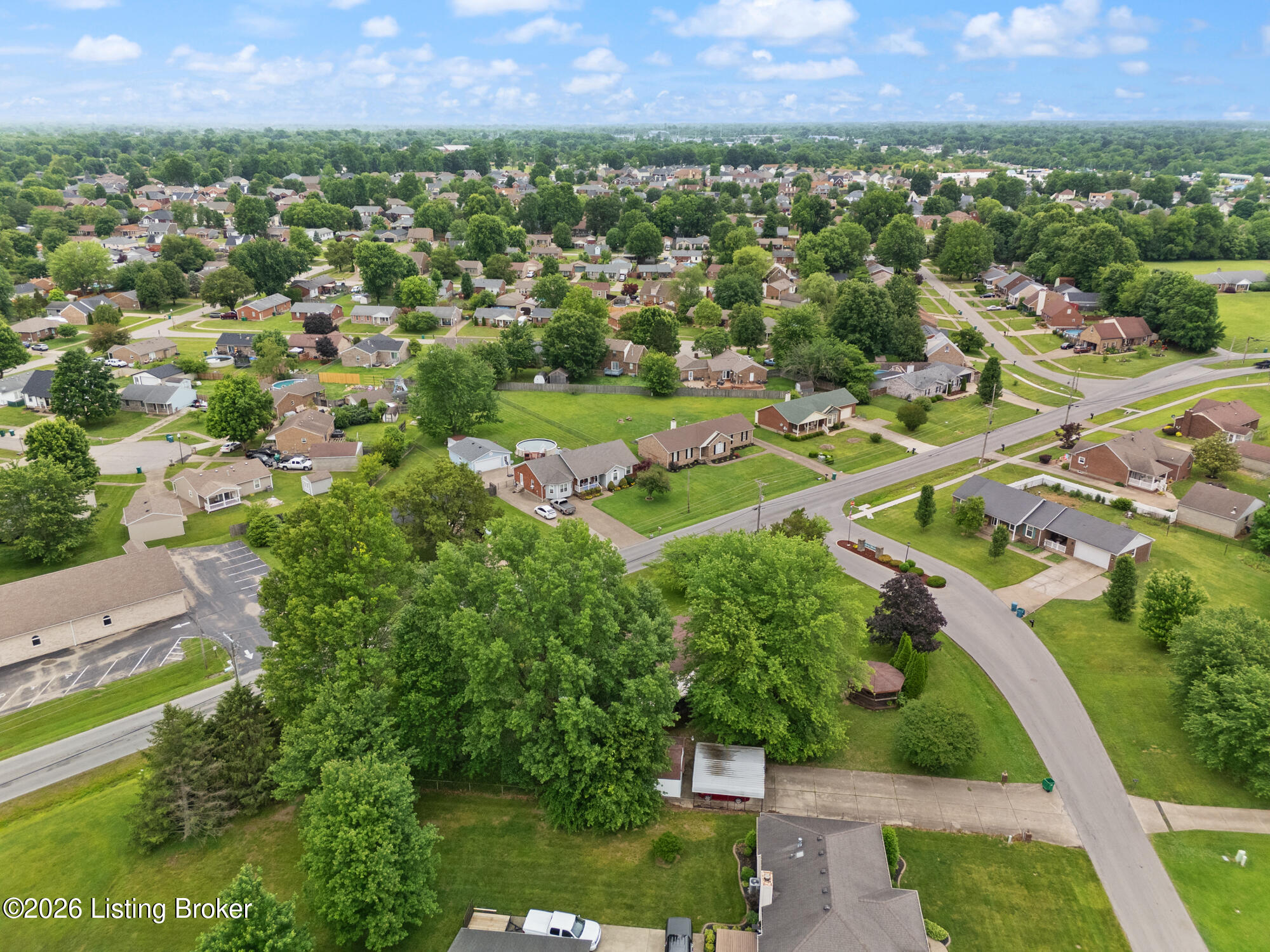 4604 Summitt Dr Property Photo 8