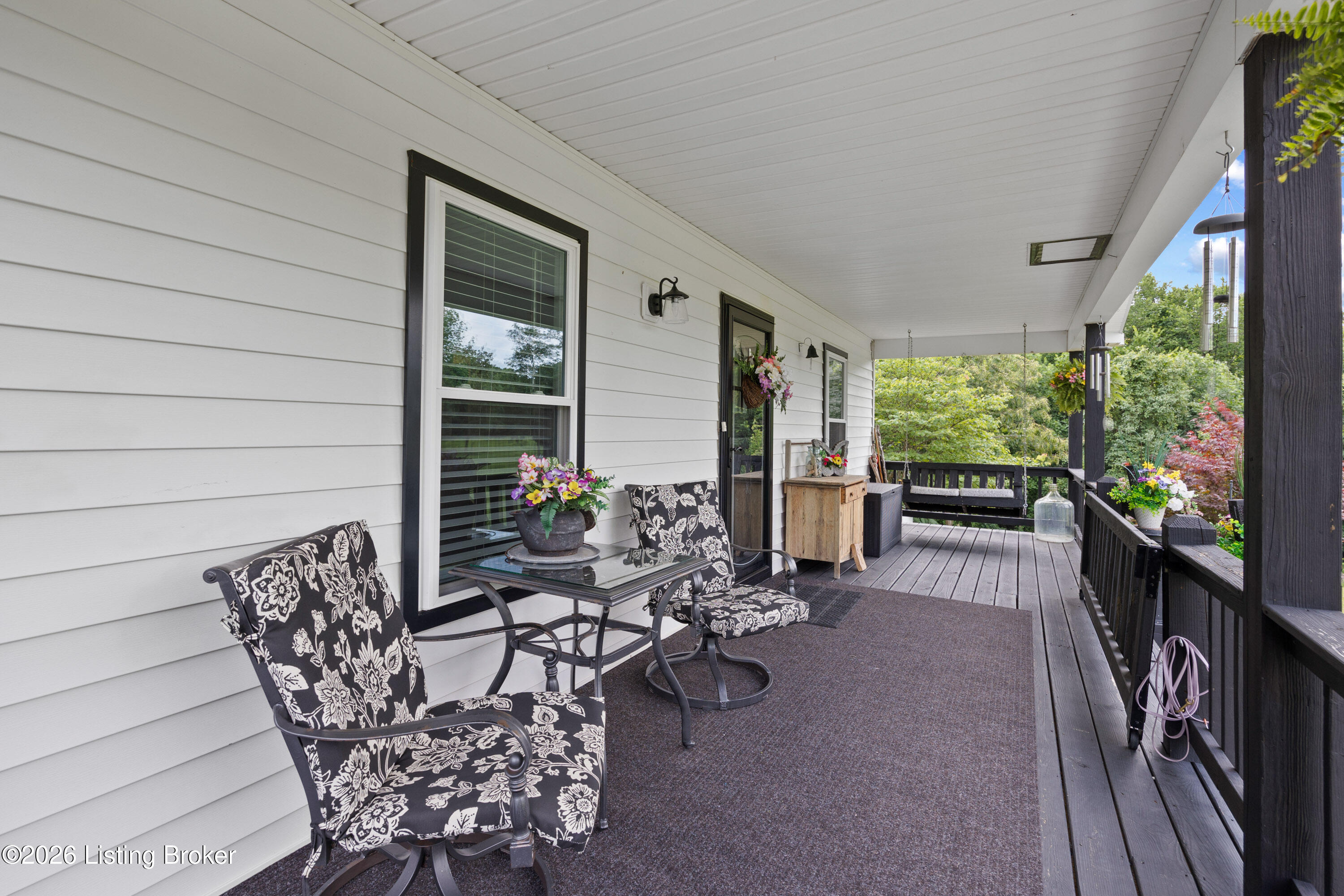 78 Jewell Ln Property Photo 10