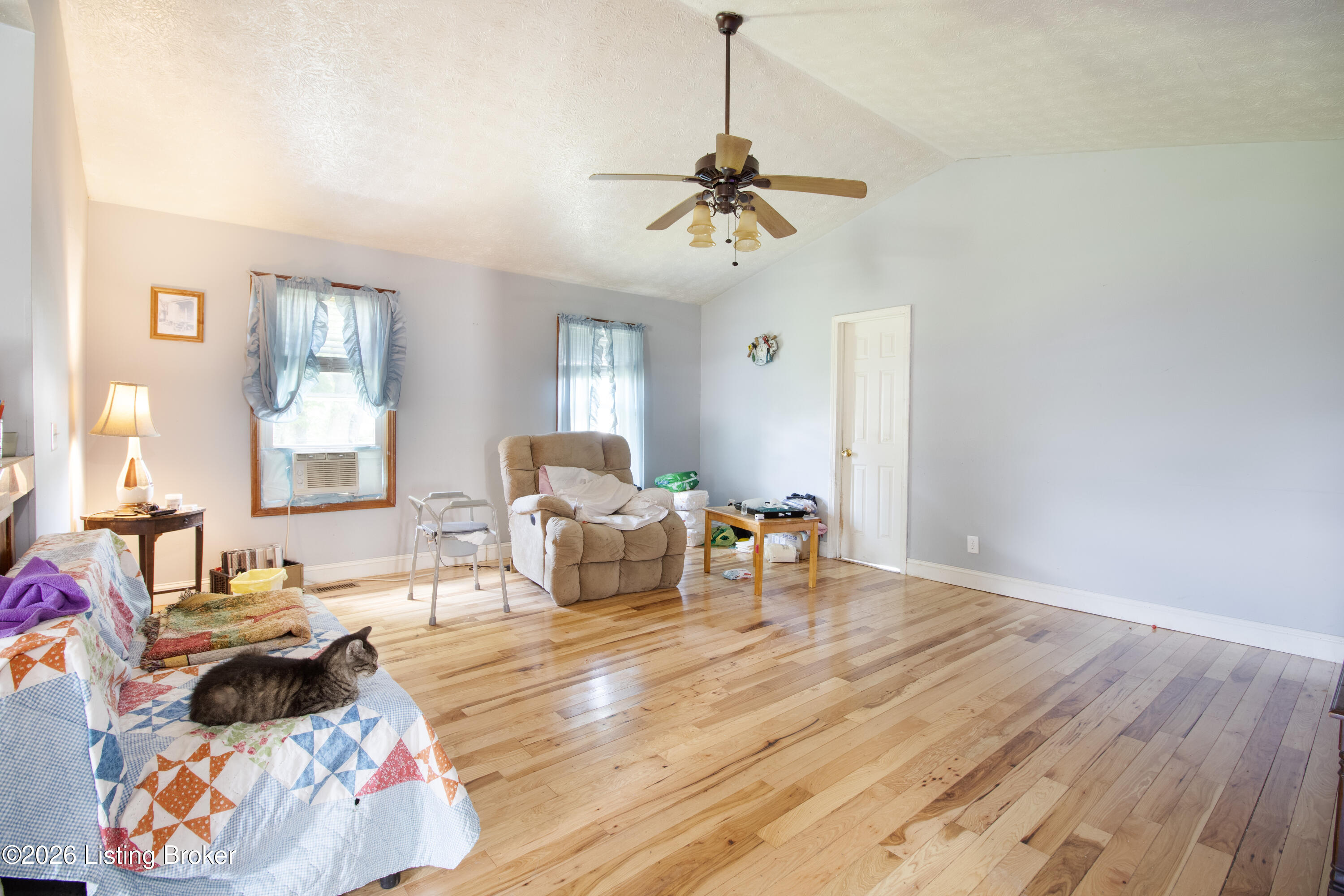 518 Stone St Property Photo 14