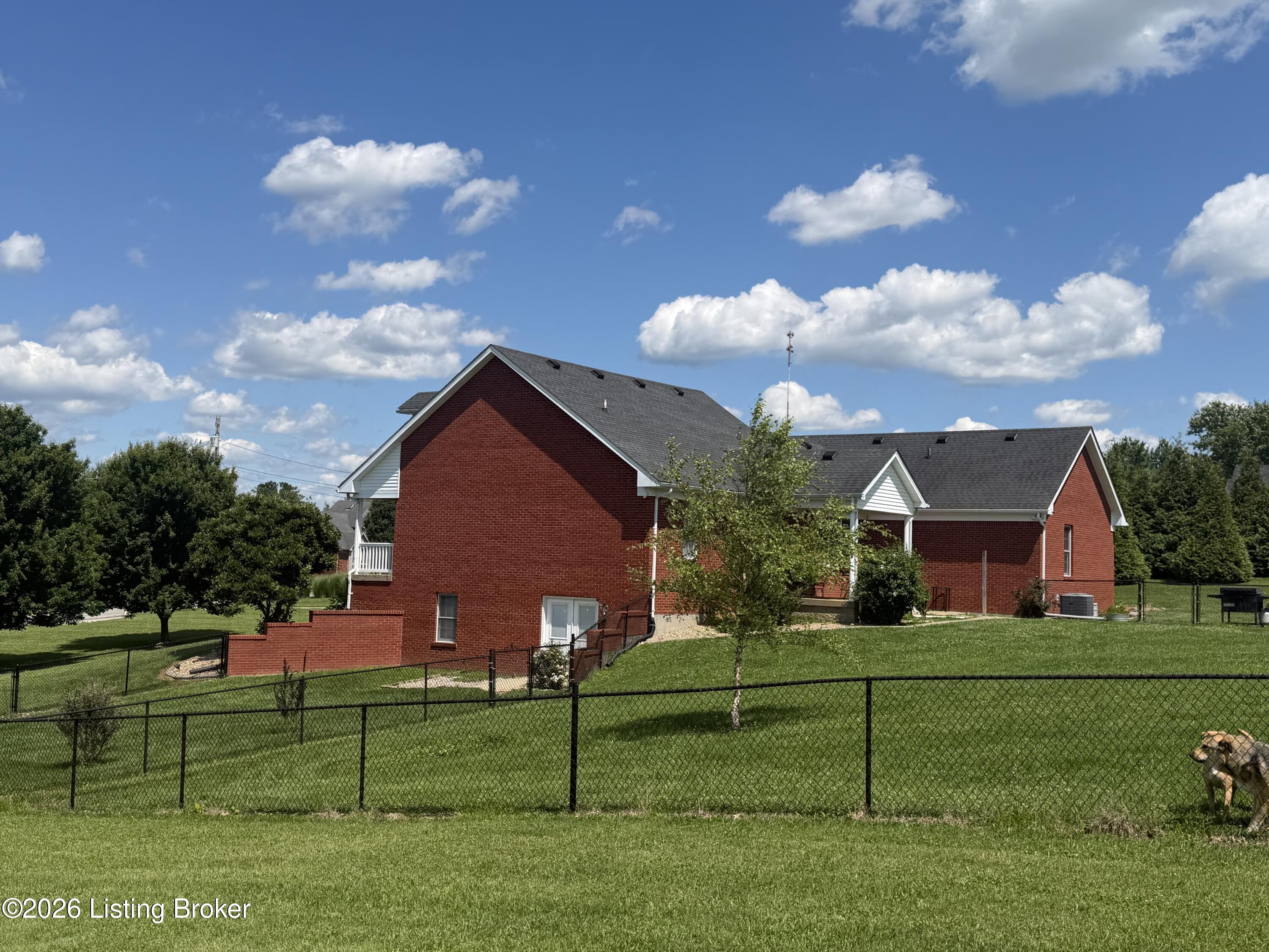 1028 Eagle Pass Property Photo 30