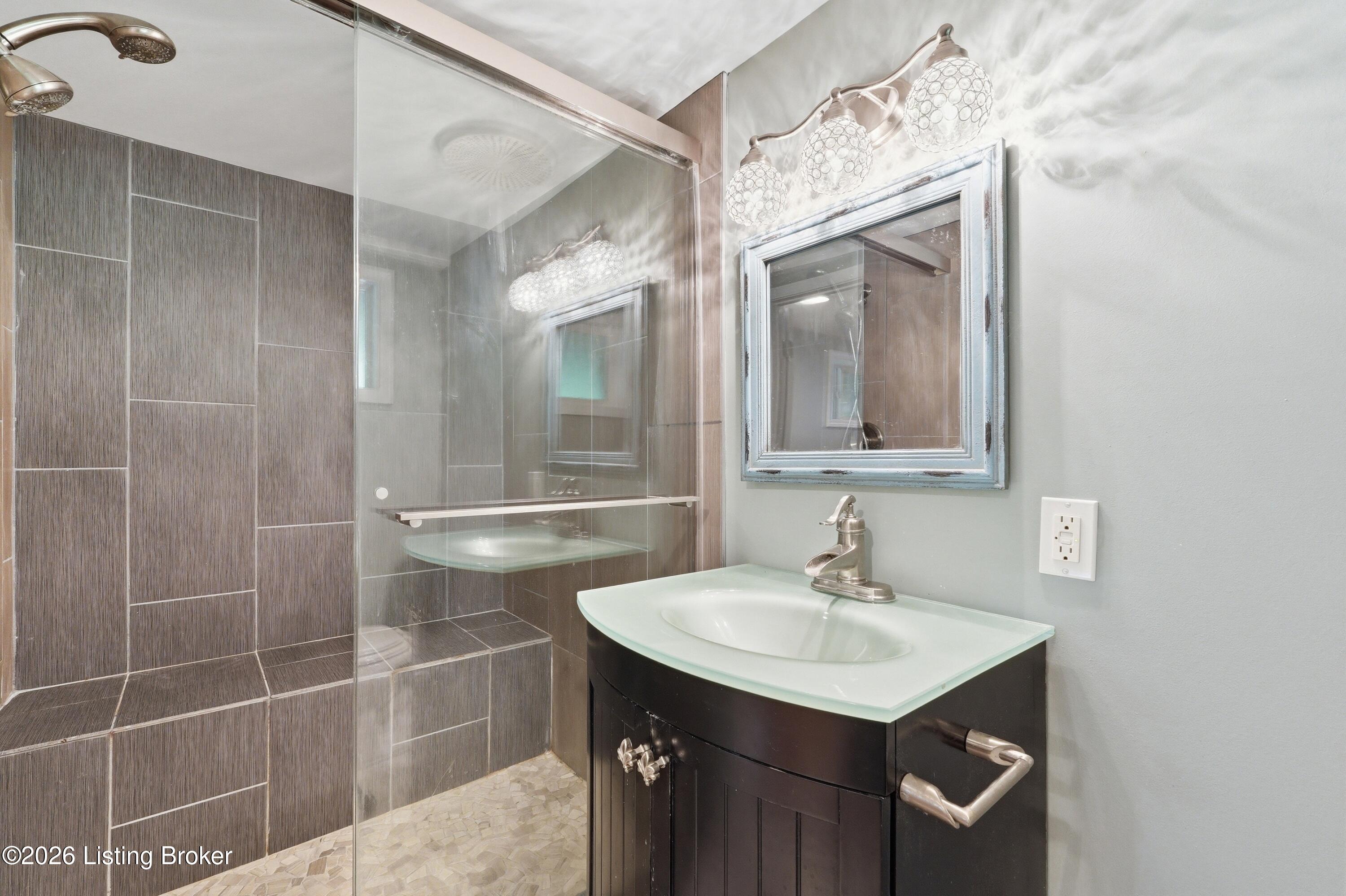 4210 Dolphin Rd Property Photo 44