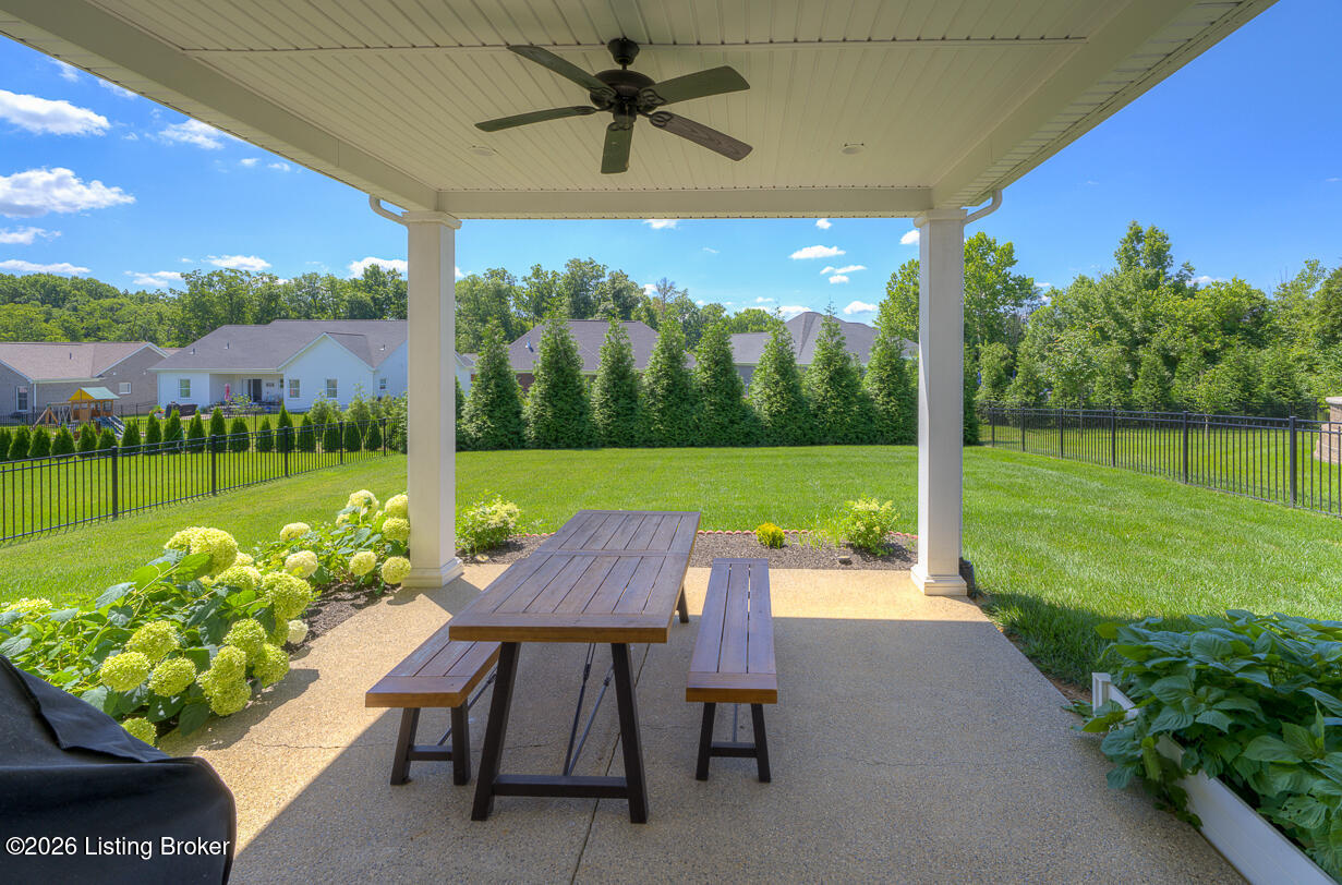 3604 Aspen Creek Dr Property Photo 5