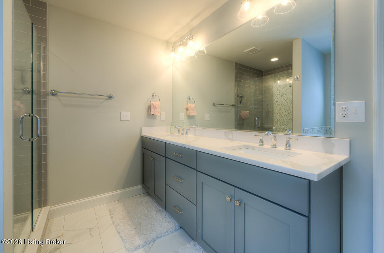 3604 Aspen Creek Dr Property Photo 27