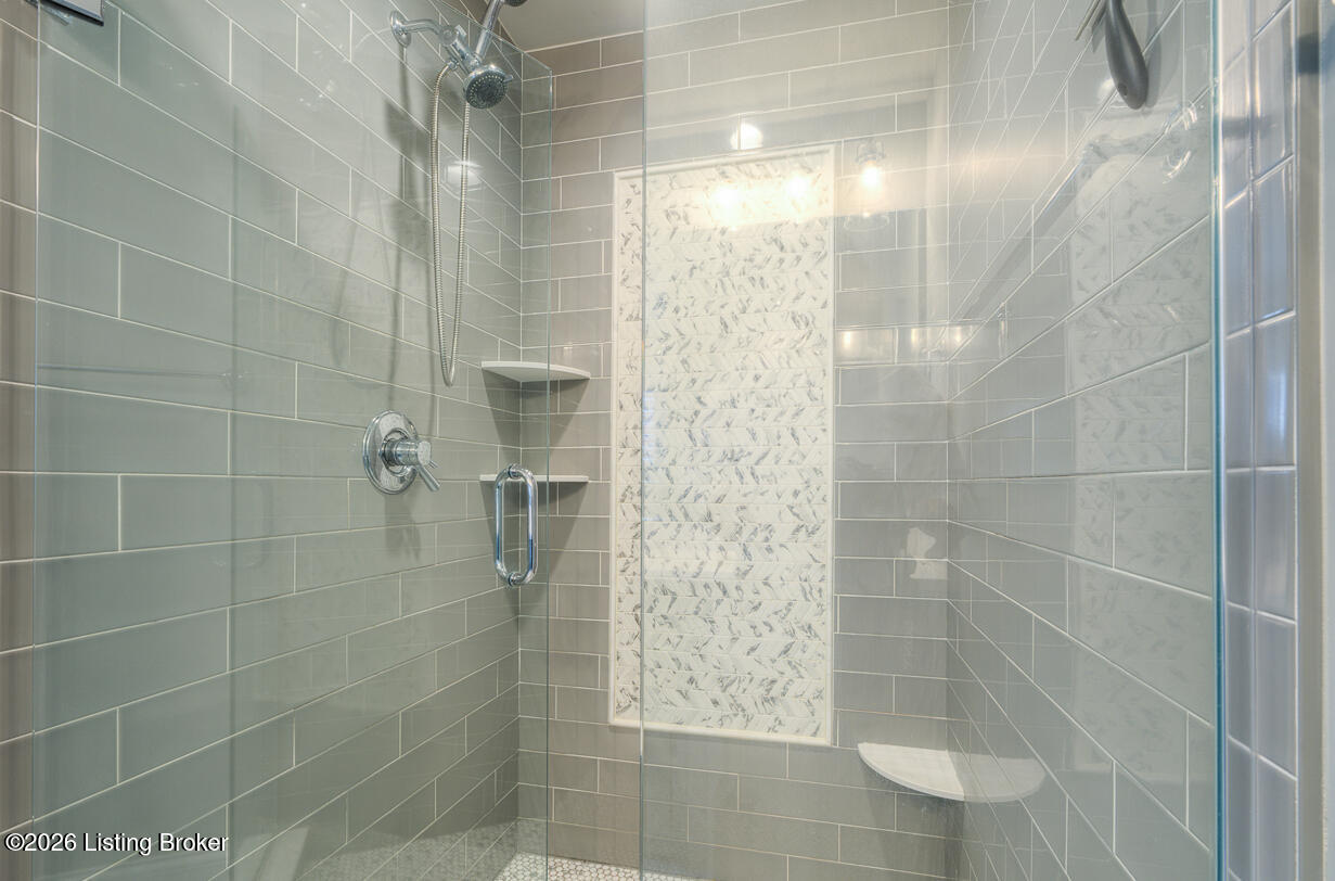 3604 Aspen Creek Dr Property Photo 29