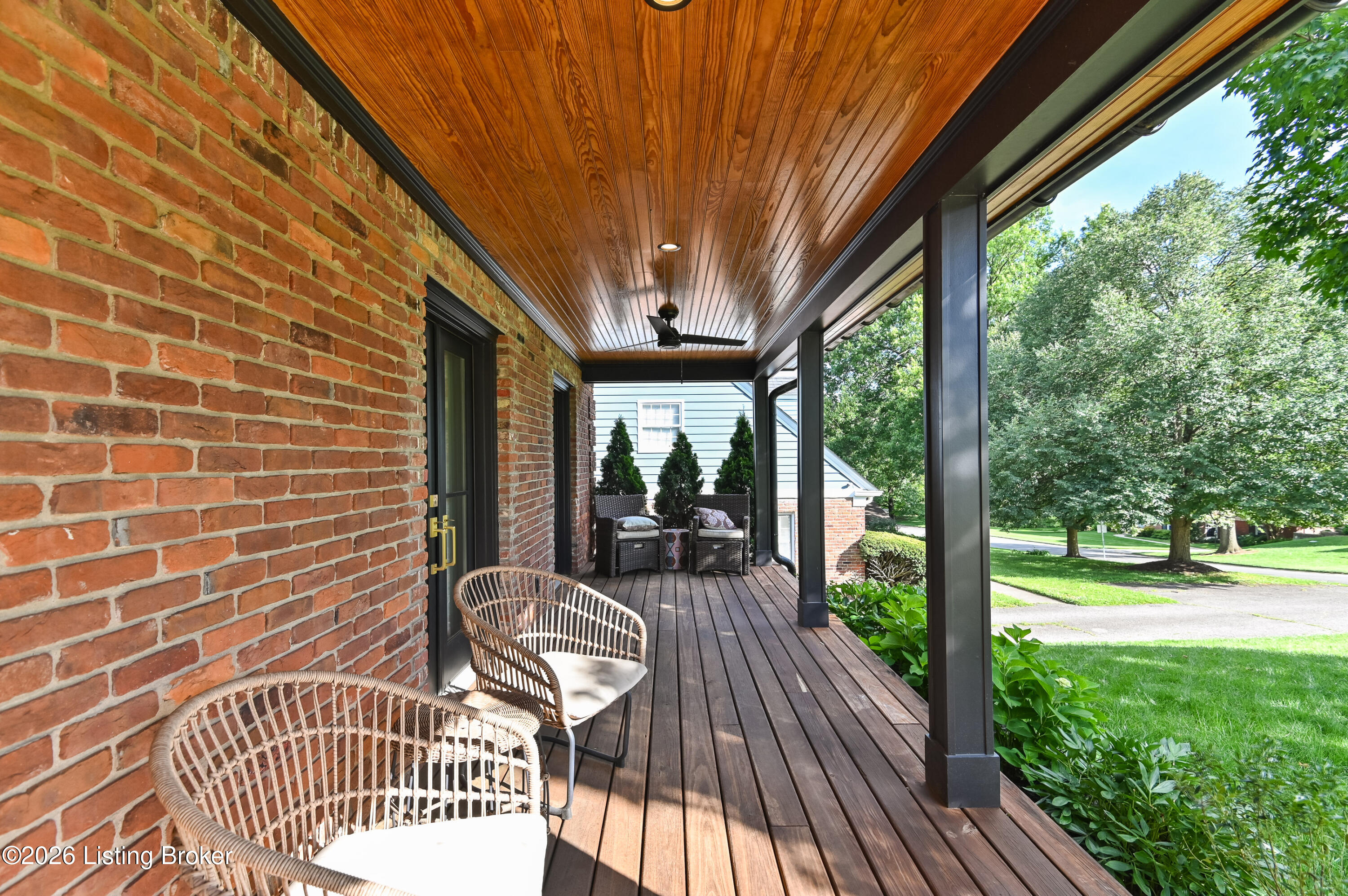 609 Briar Hill Rd Property Photo 6
