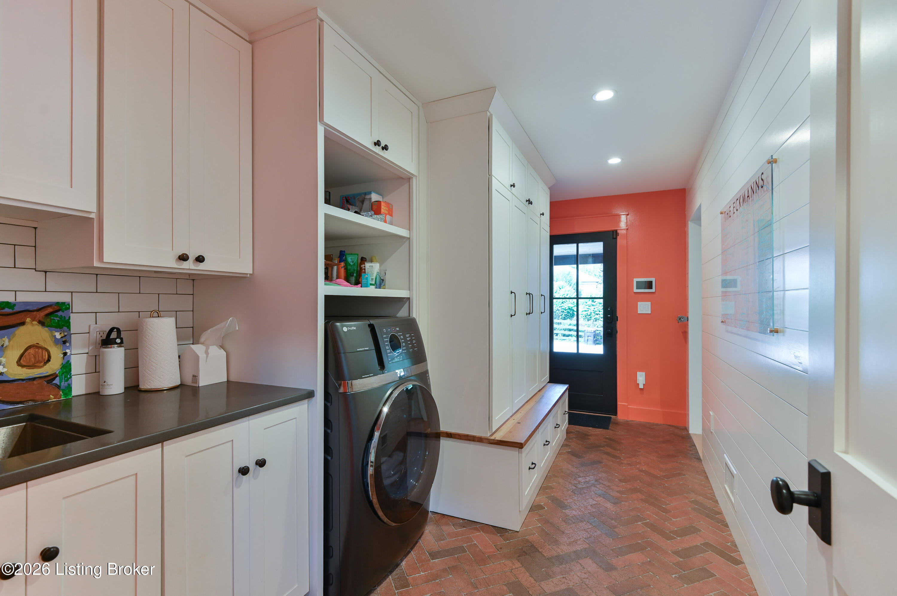 609 Briar Hill Rd Property Photo 28