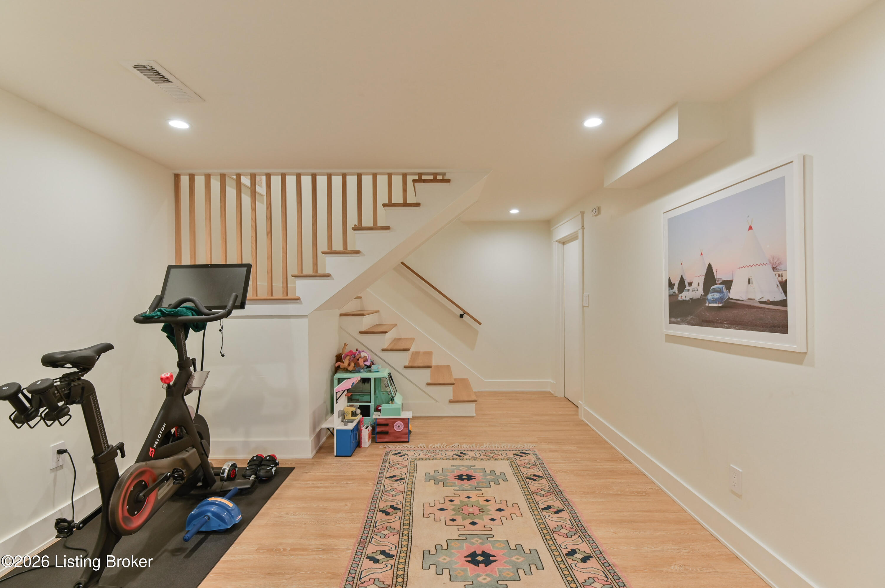 609 Briar Hill Rd Property Photo 53