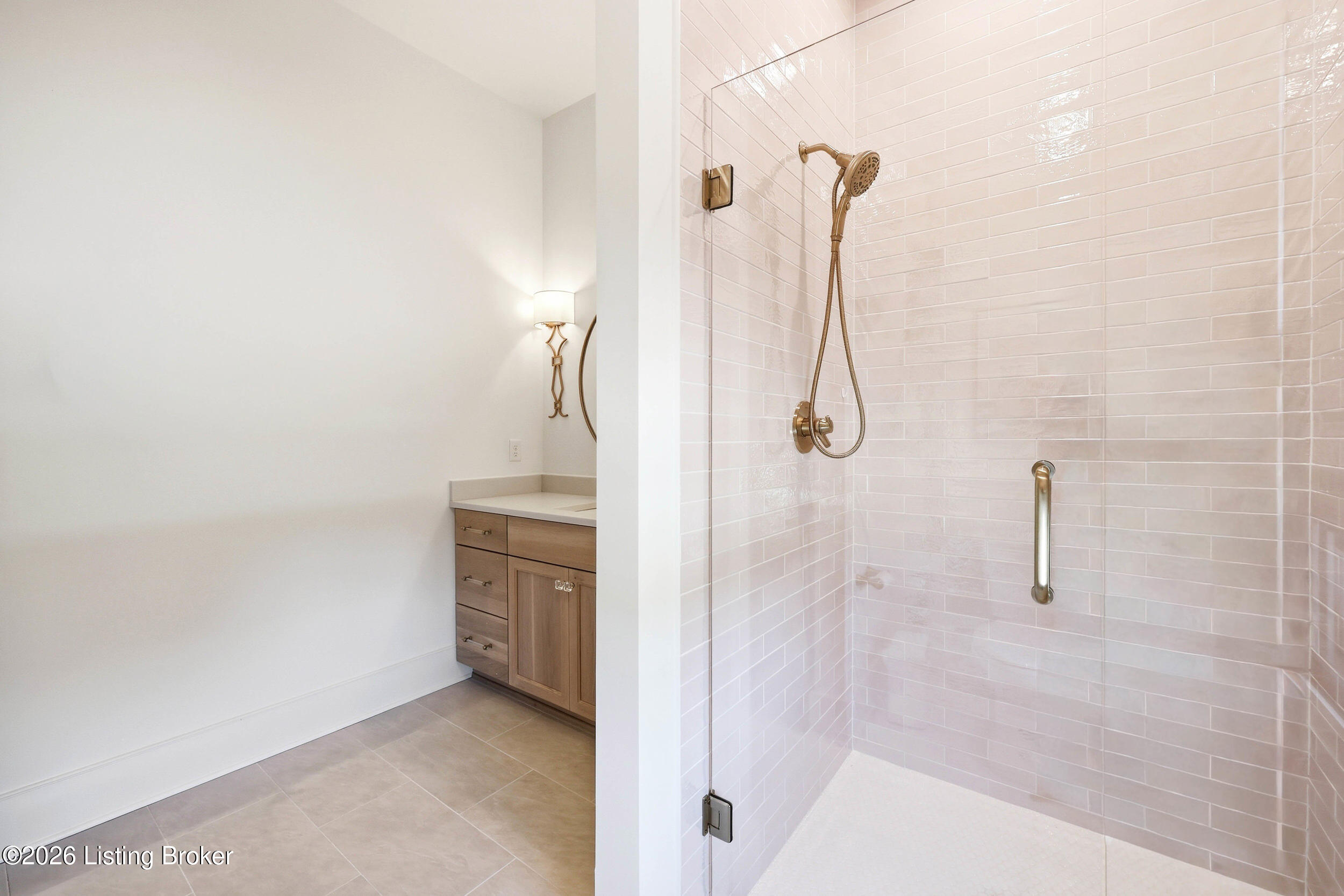 9302 Deepa Dr Property Photo 44