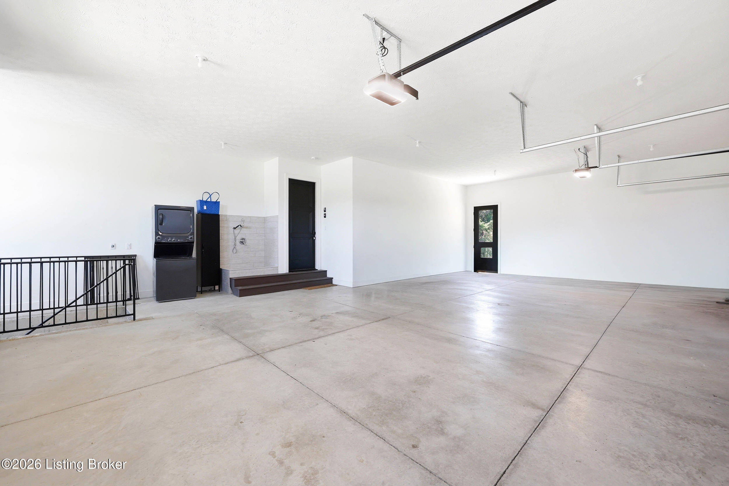 9302 Deepa Dr Property Photo 91