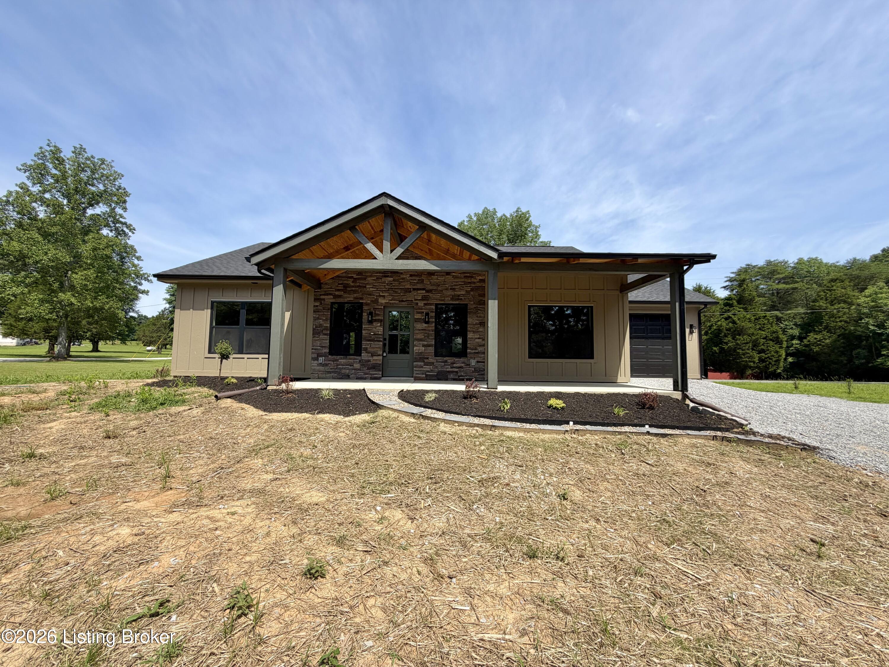 95 Waterside Dr Property Photo 1