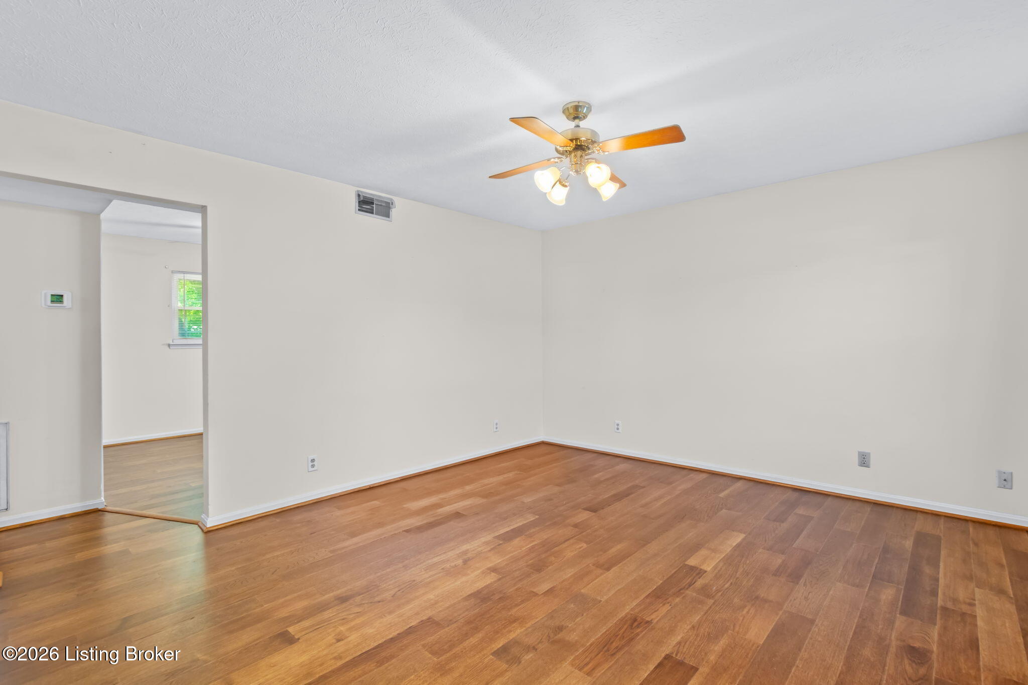 3821 Hillcross Dr Property Photo 8