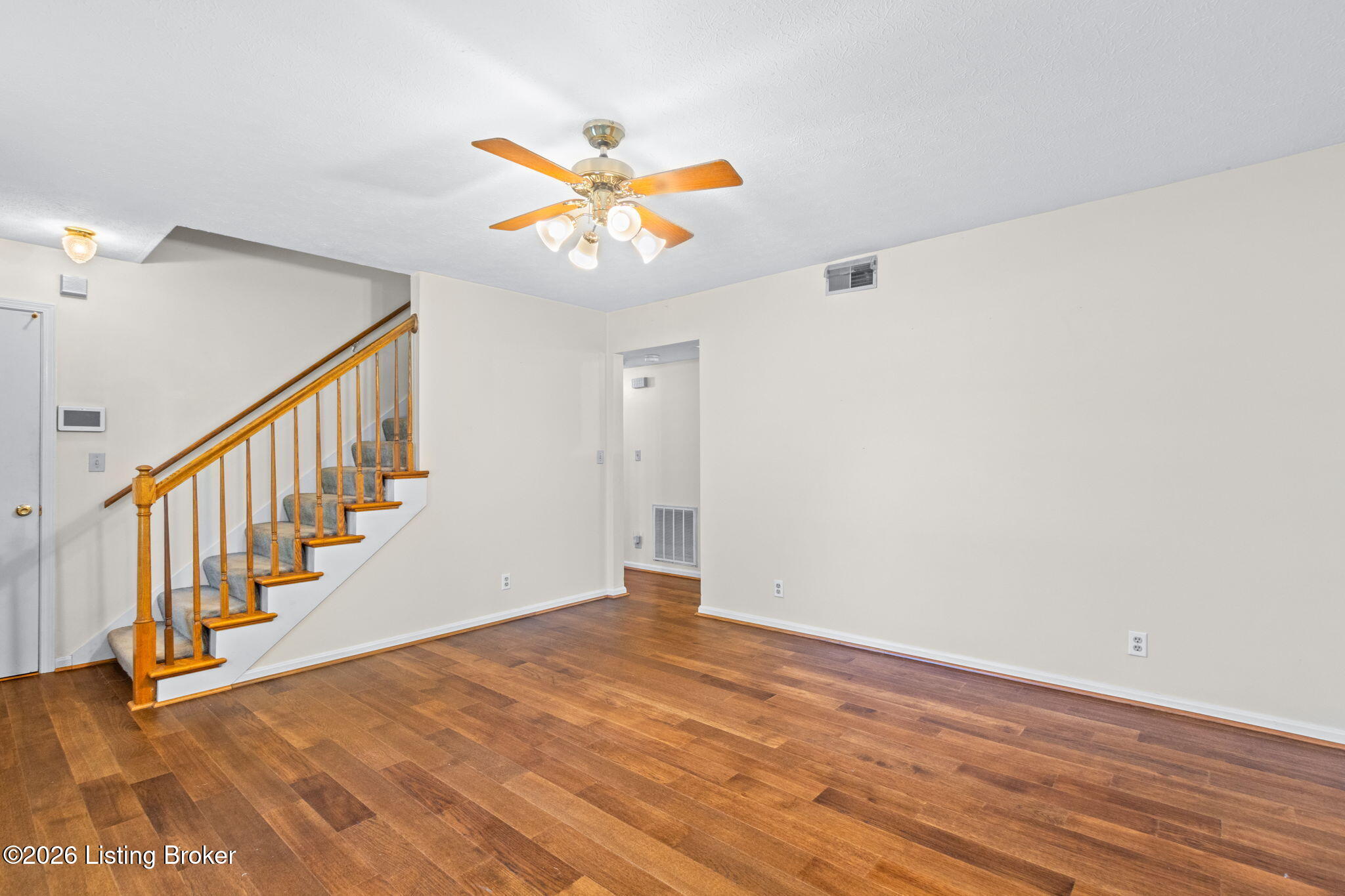 3821 Hillcross Dr Property Photo 11