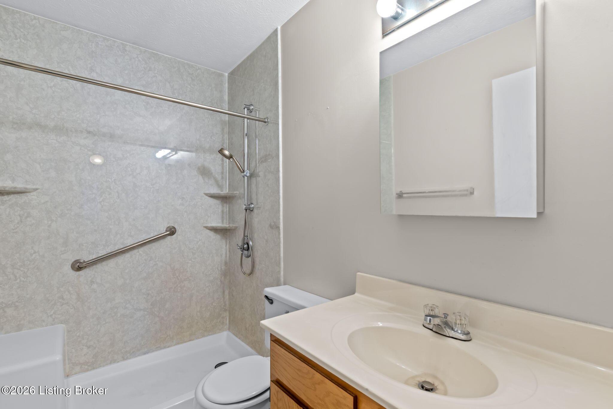 3821 Hillcross Dr Property Photo 19