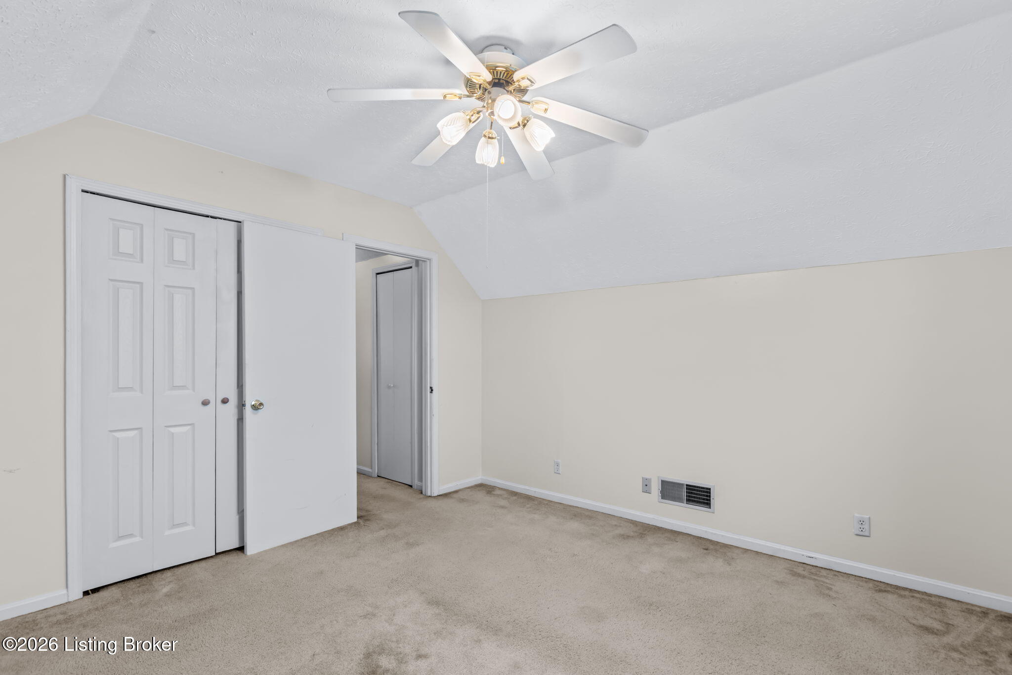 3821 Hillcross Dr Property Photo 31
