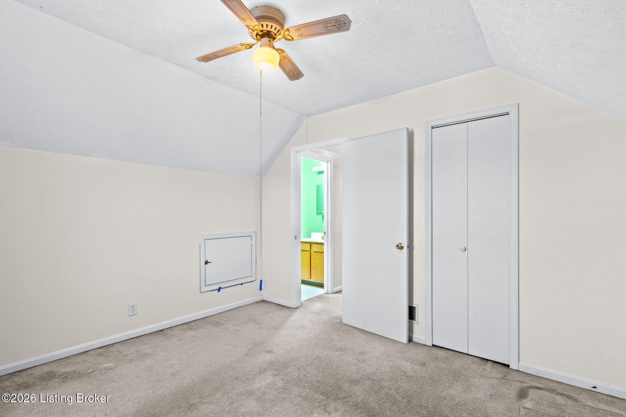 3821 Hillcross Dr Property Photo 34