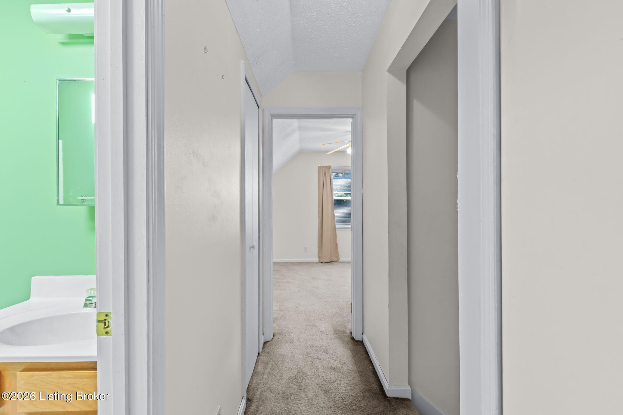 3821 Hillcross Dr Property Photo 35