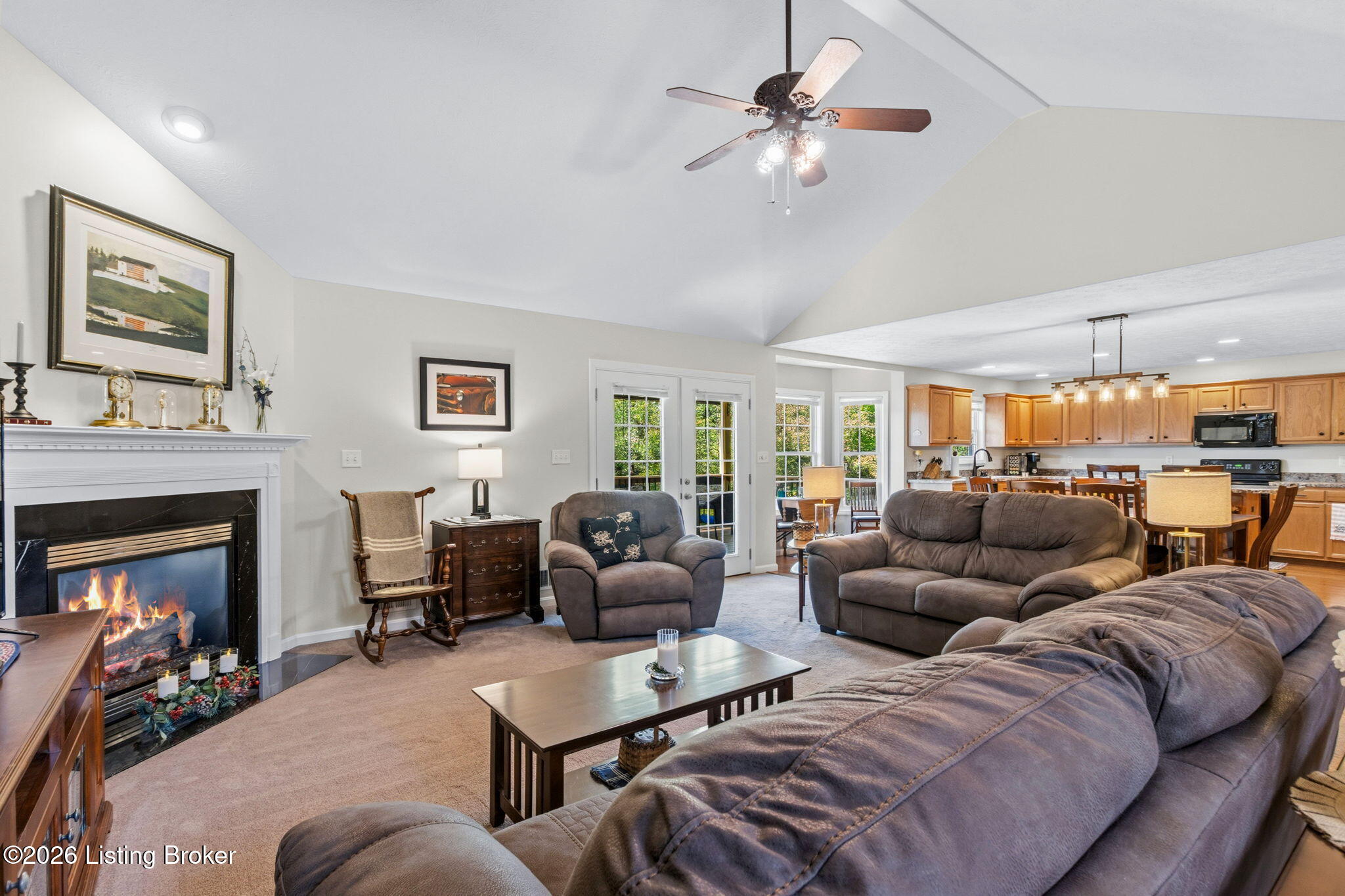 7928 Windgate Dr Property Photo 6