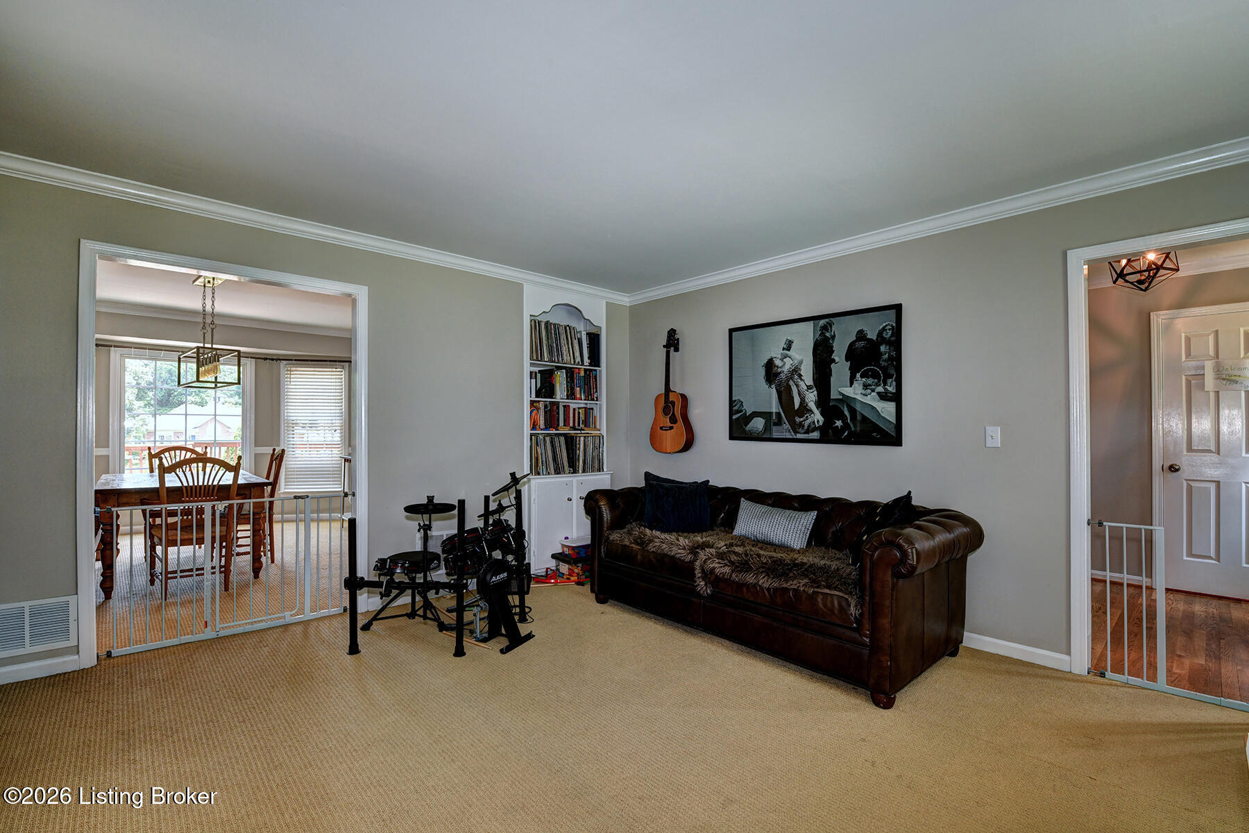 6011 Windsong Ct Property Photo 11