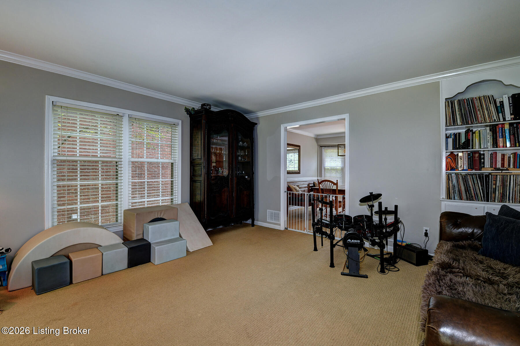 6011 Windsong Ct Property Photo 12